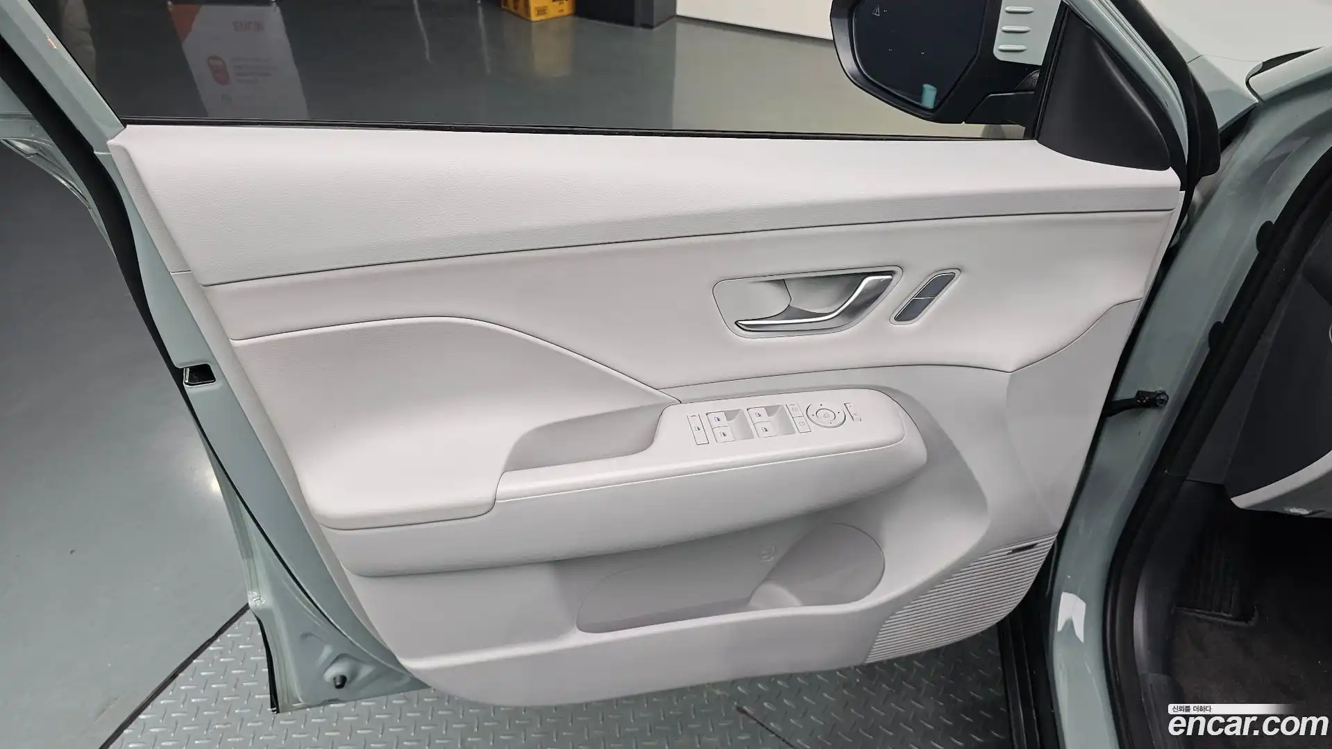 Kona Hyundai 2023.6-INNER-034