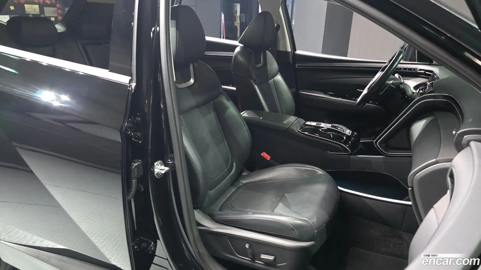 Tucson Hyundai 2021.1-INNER-036