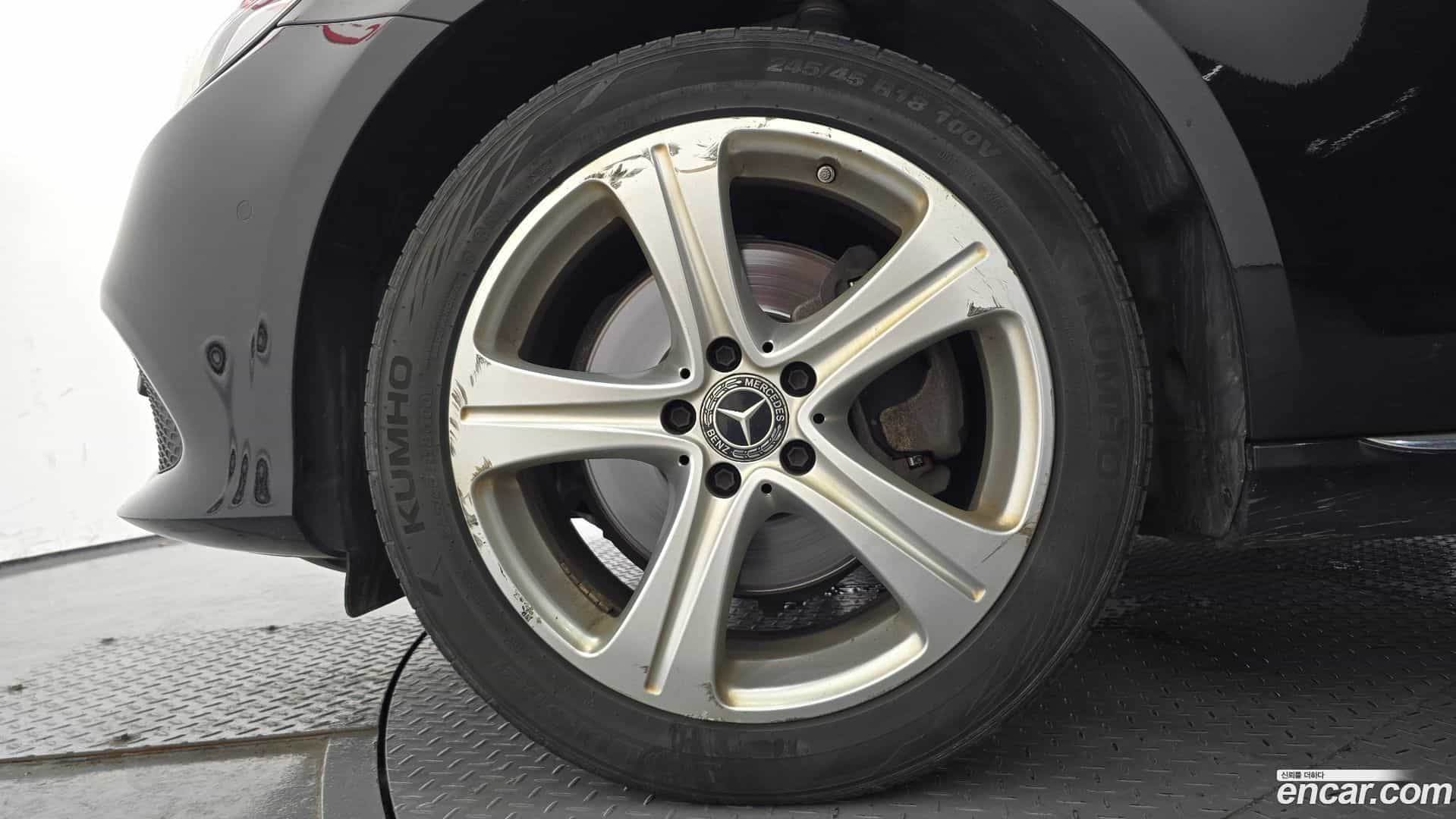 E-Class Mercedes-Benz 2017.4-OUTER-005