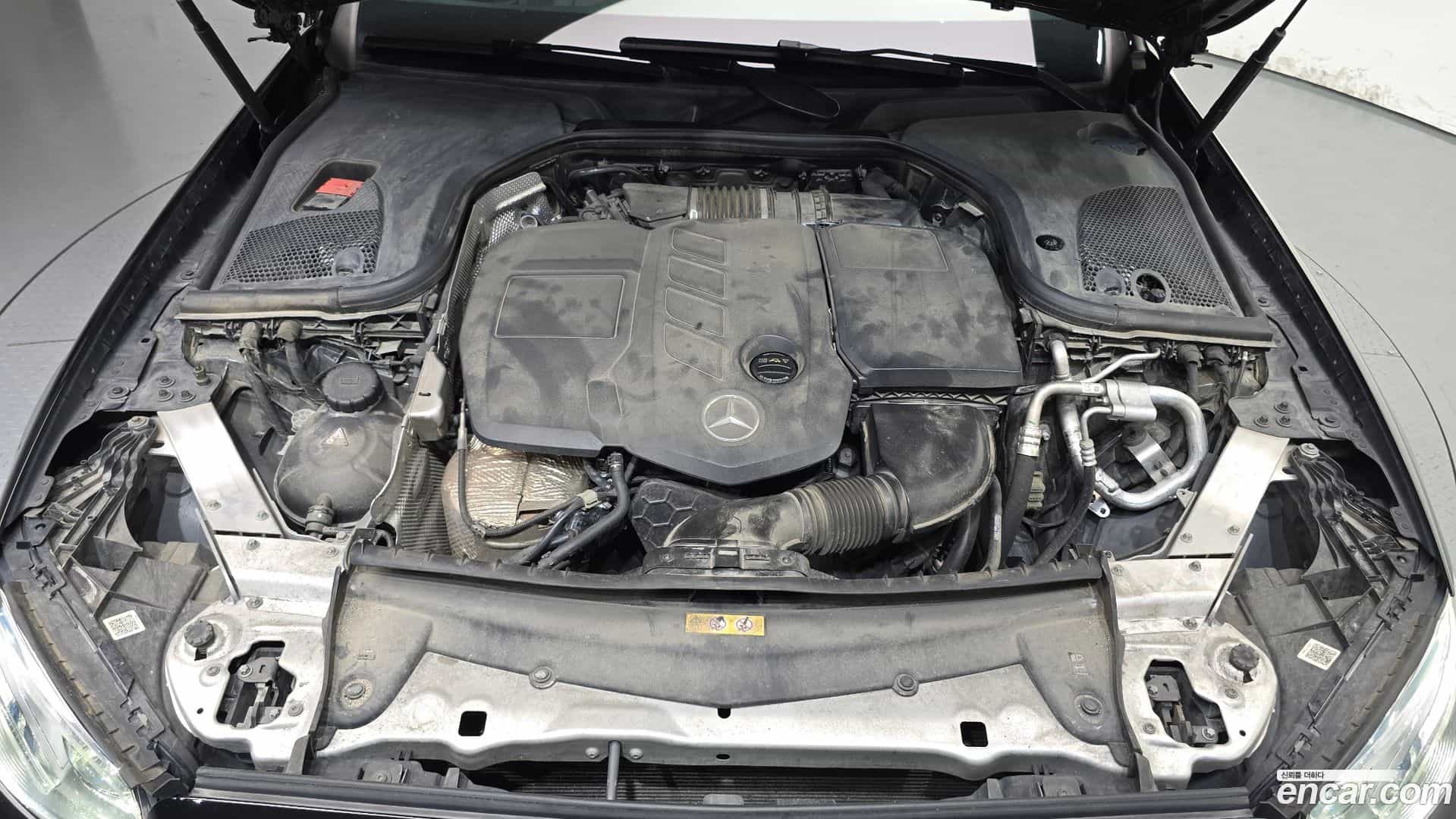 E-Class Mercedes-Benz 2017.4-OUTER-006