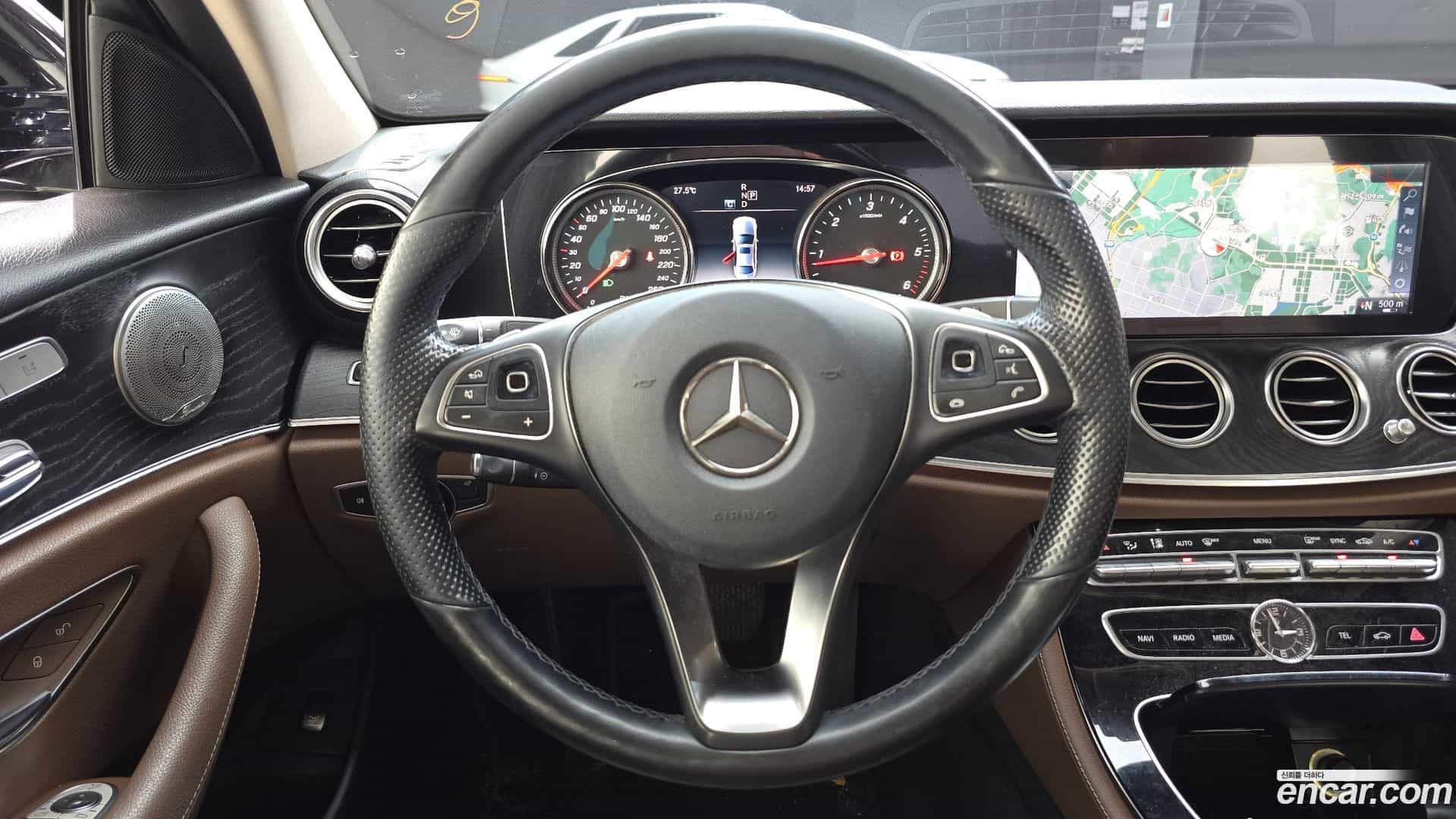 E-Class Mercedes-Benz 2017.4-OPTION-017