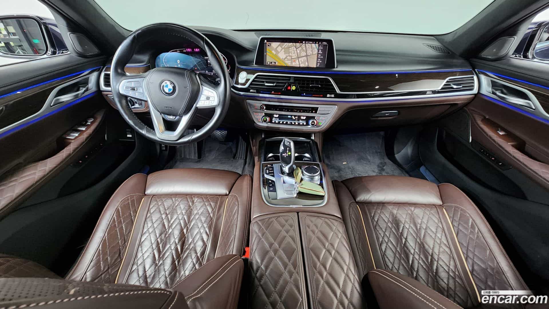 7-Series BMW 2019.6-INNER-007