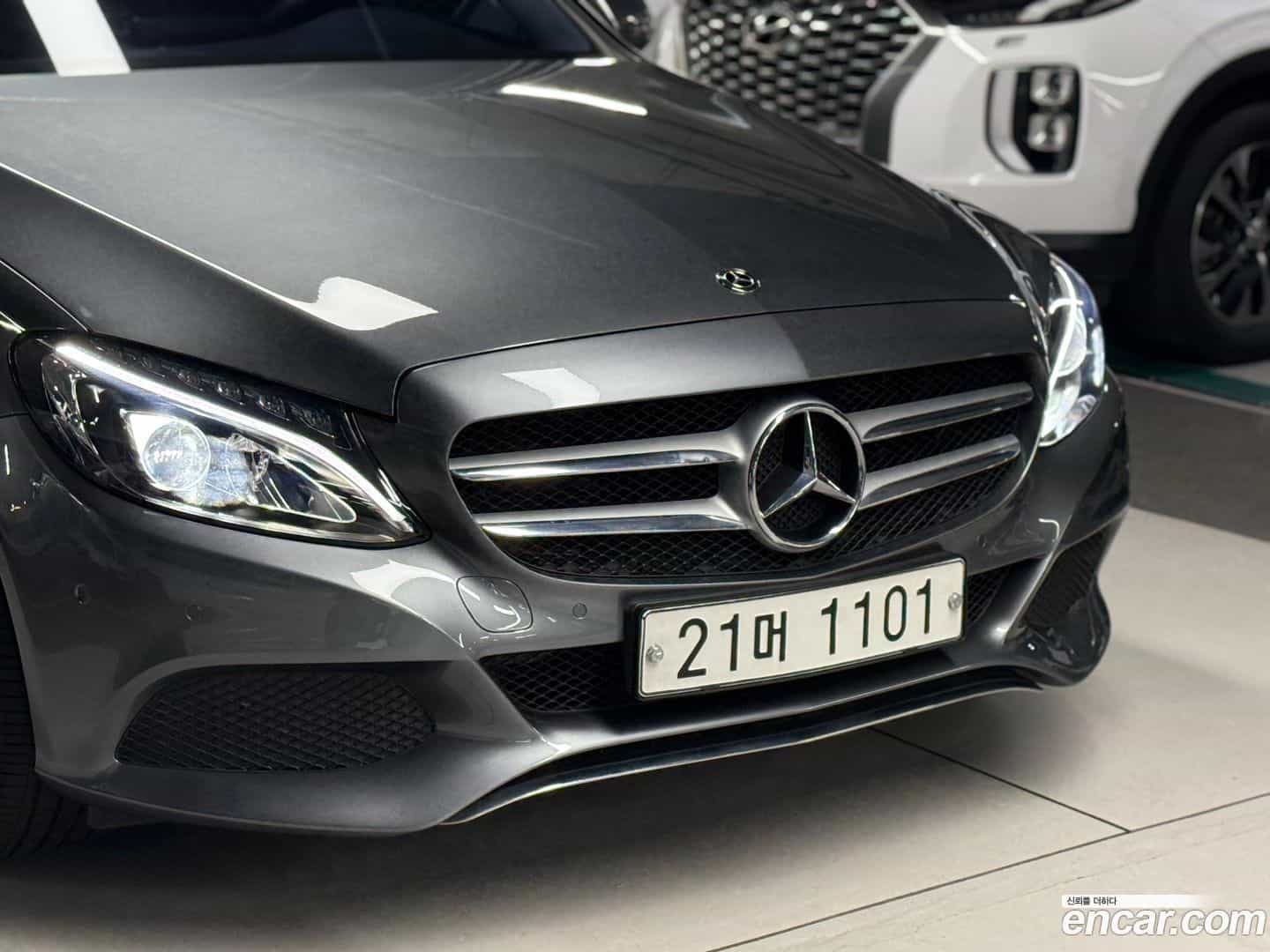 C-Class Mercedes-Benz 2017.11-OUTER-006