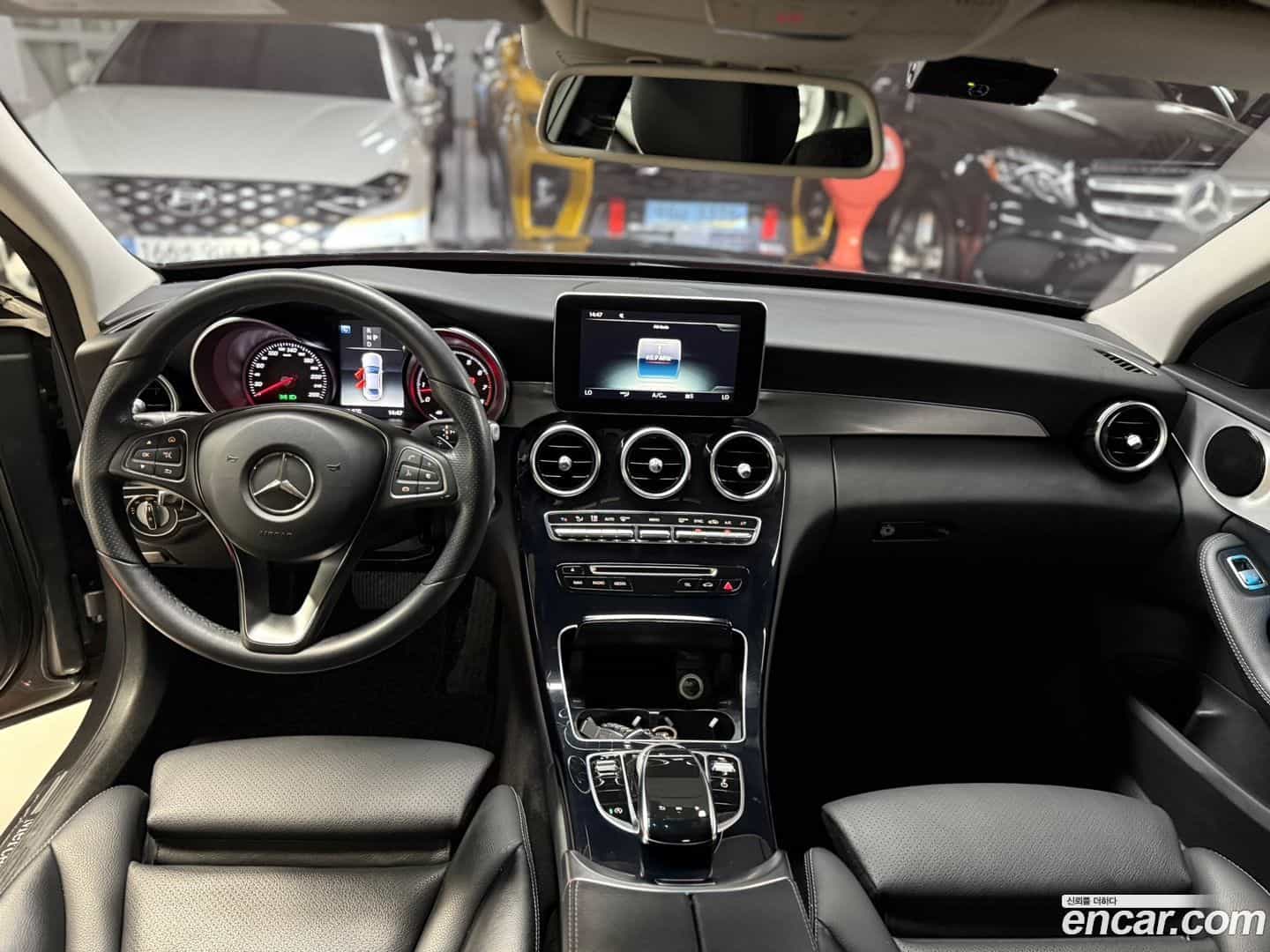C-Class Mercedes-Benz 2017.11-INNER-007