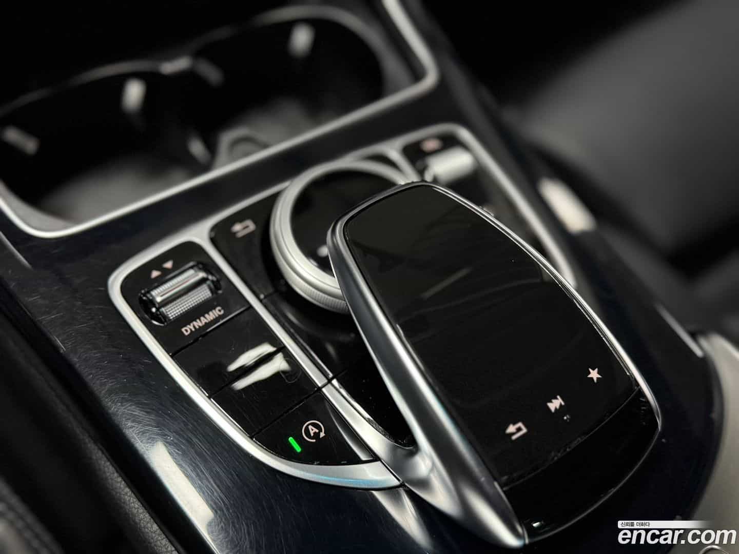 C-Class Mercedes-Benz 2017.11-OPTION-015