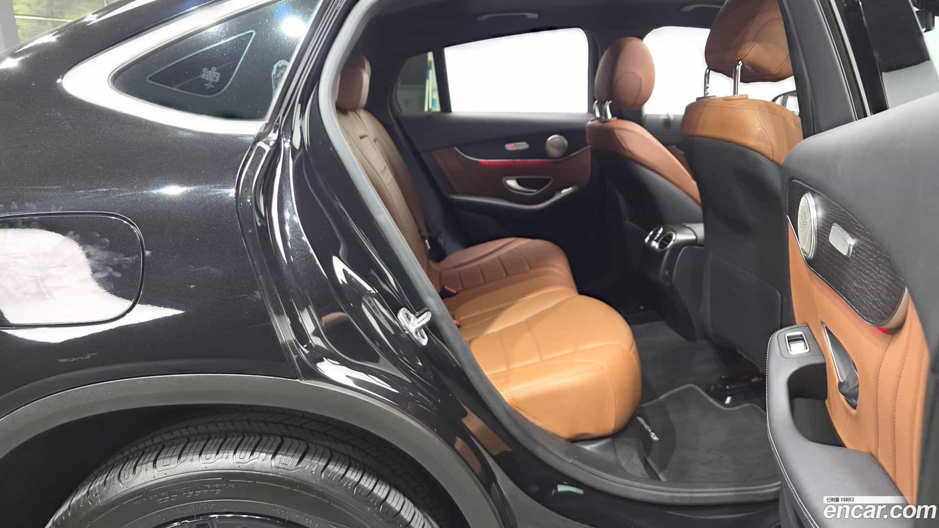 GLC-Class Mercedes-Benz 2021.8-OPTION-015