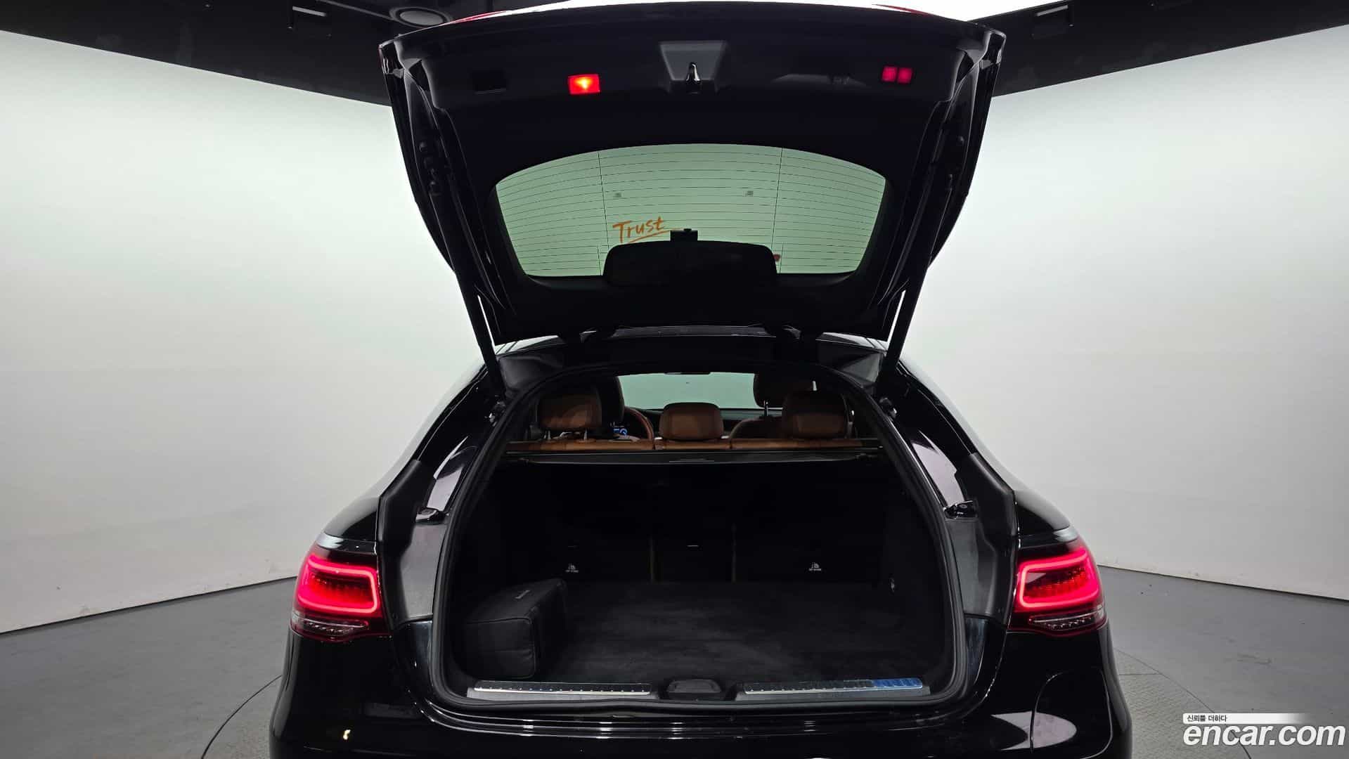GLC-Class Mercedes-Benz 2021.8-OPTION-021
