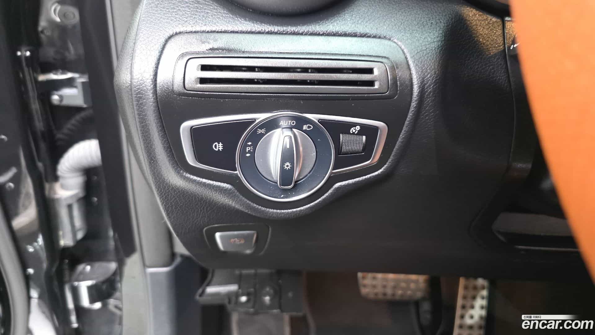 GLC-Class Mercedes-Benz 2021.8-OPTION-024