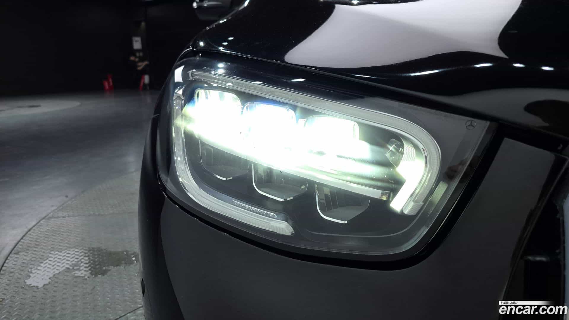 GLC-Class Mercedes-Benz 2021.8-OUTER-032