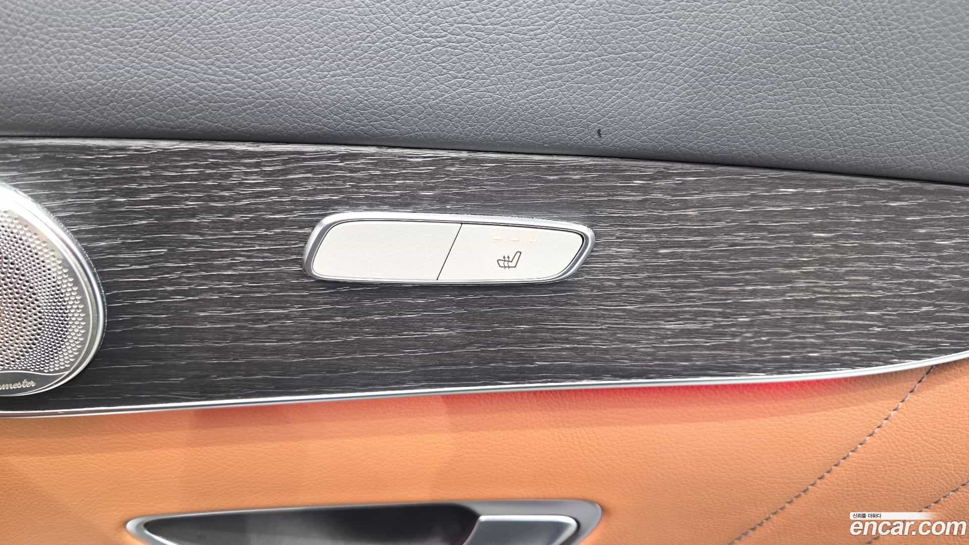 GLC-Class Mercedes-Benz 2021.8-OPTION-043