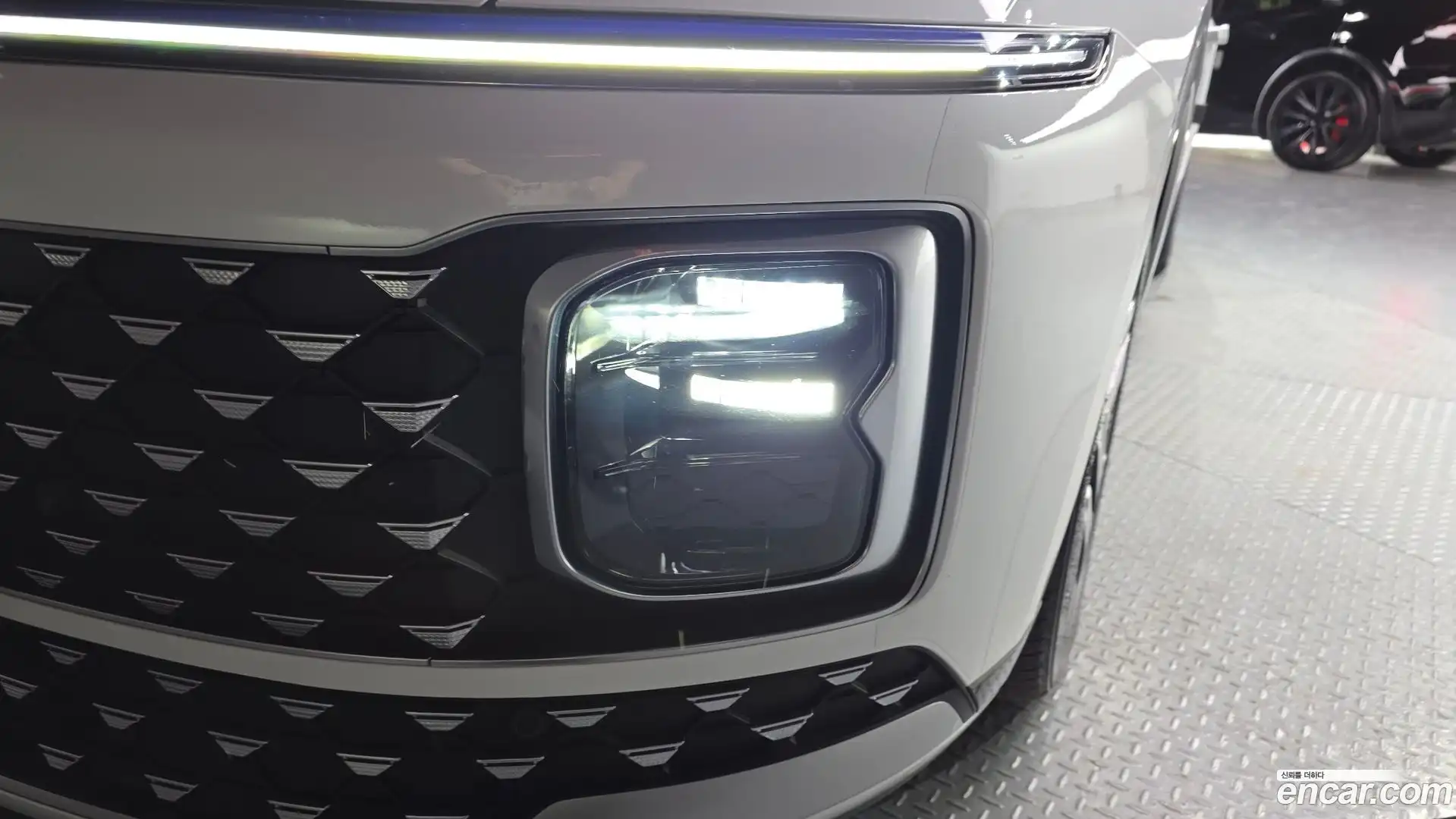 Grandeur Hyundai 2023.0-OUTER-032
