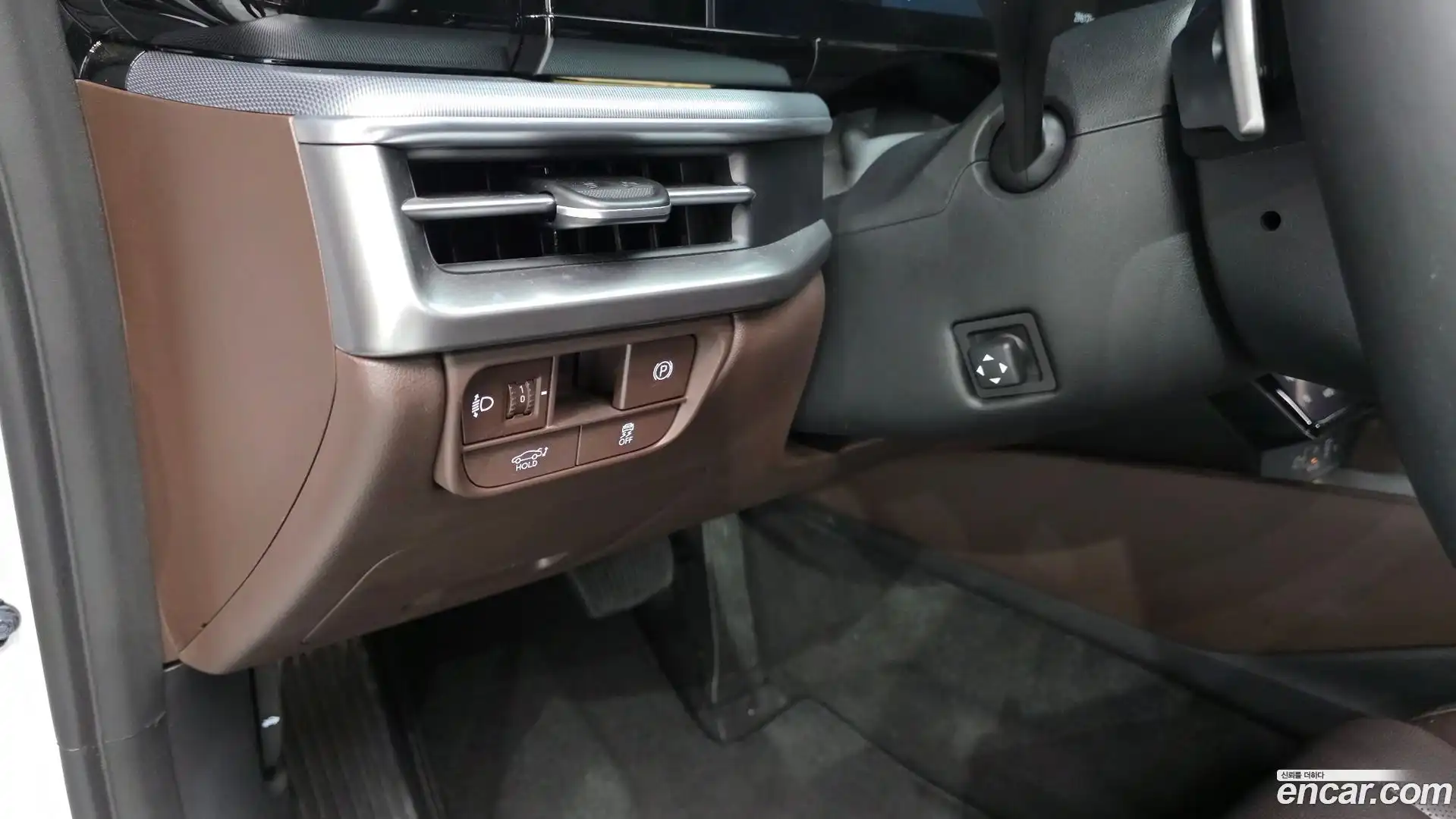 Grandeur Hyundai 2023.0-OPTION-040