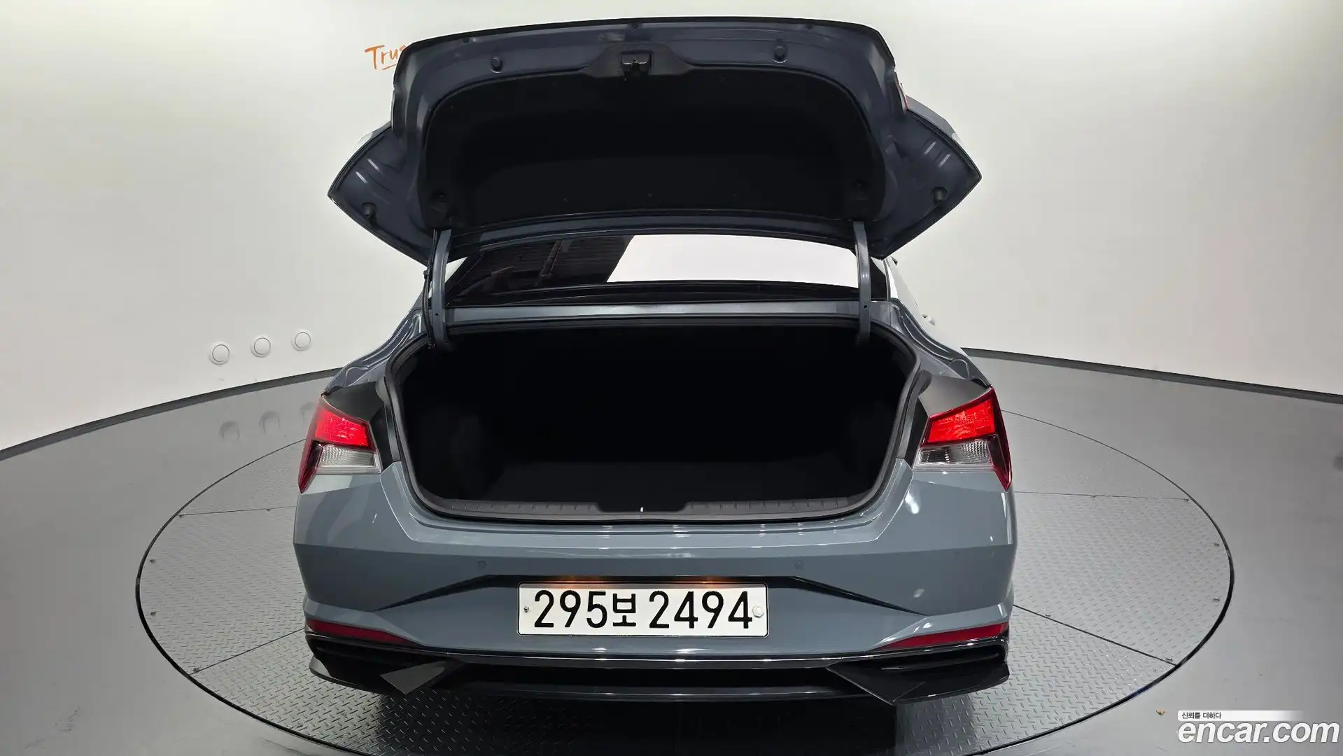 AVANTE Hyundai 2021.3-OPTION-045