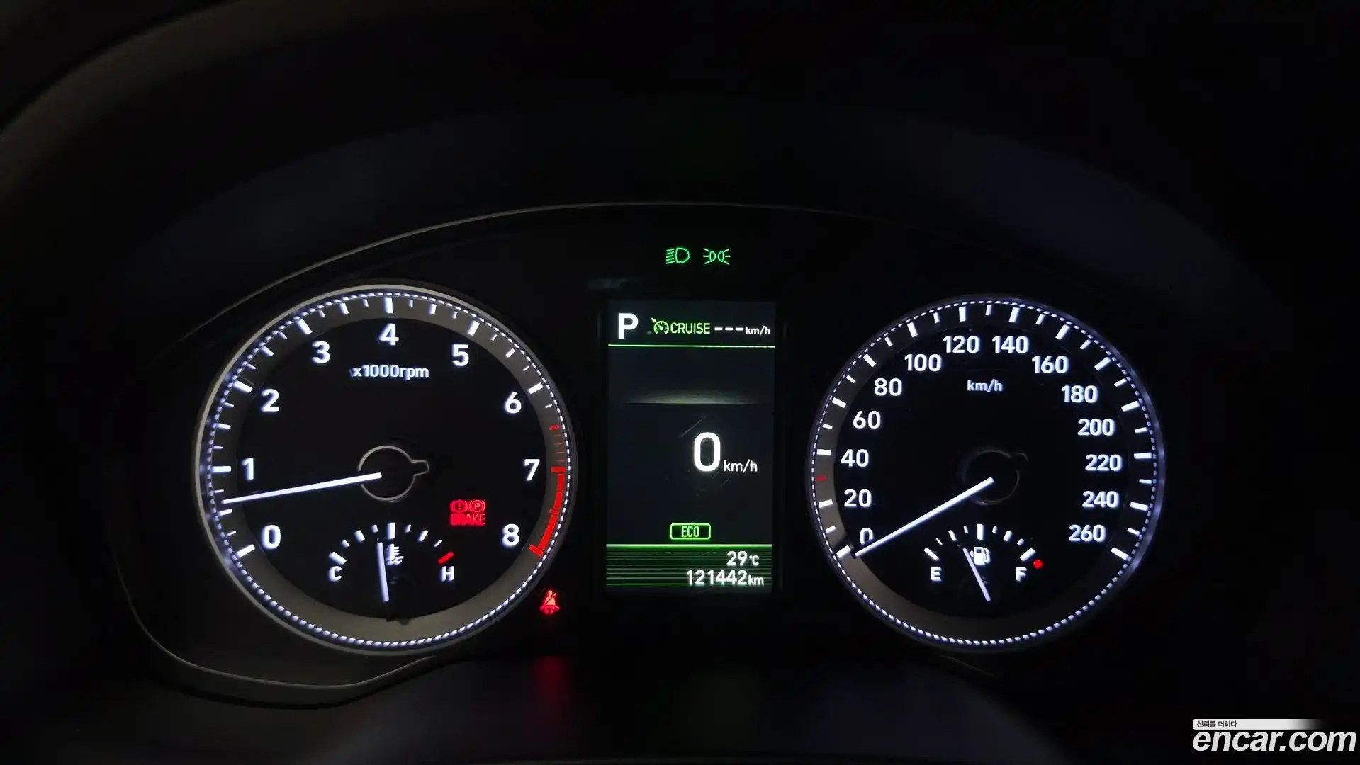 Grandeur Hyundai 2017.3-INNER-008