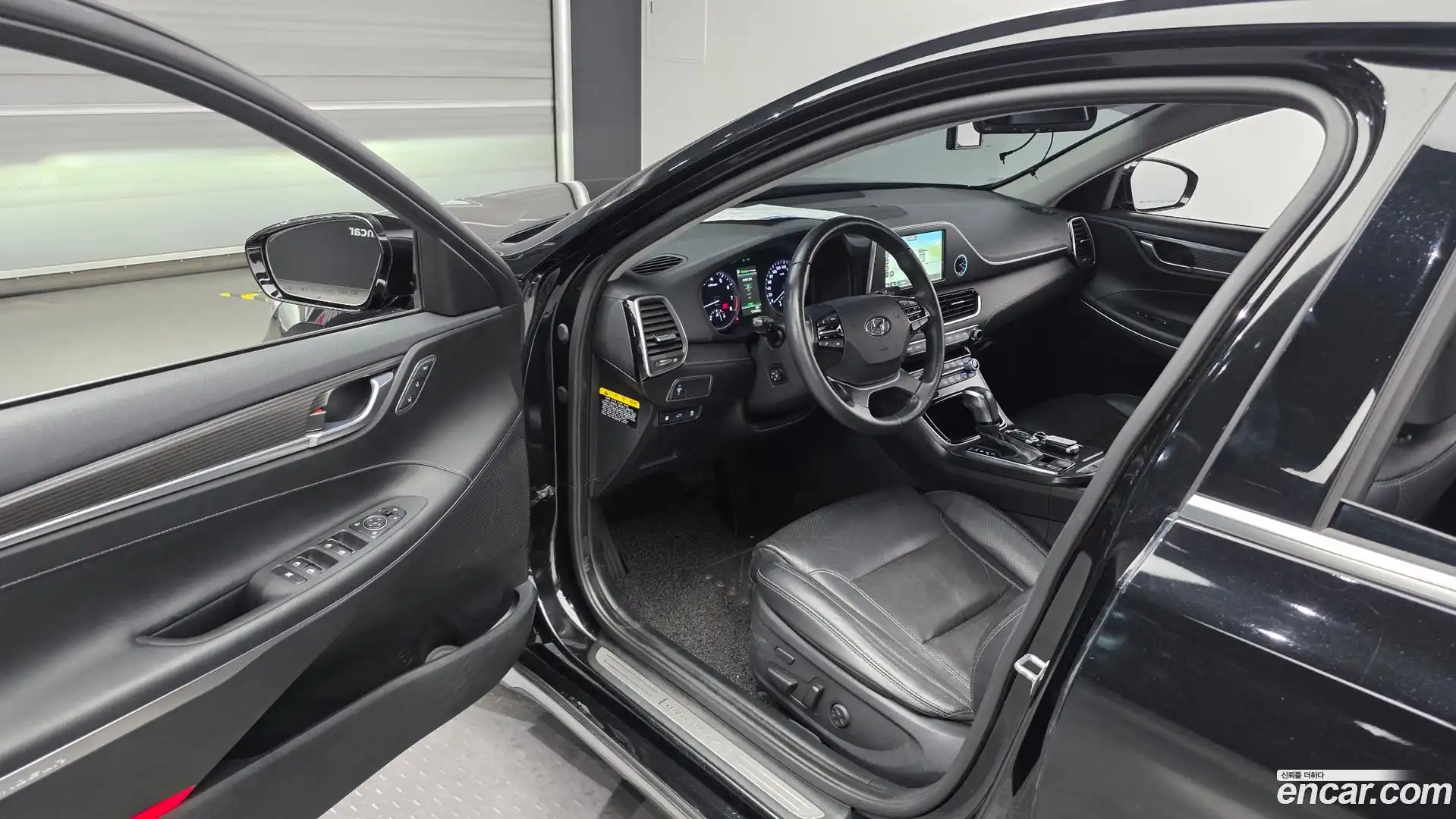 Grandeur Hyundai 2017.3-INNER-010