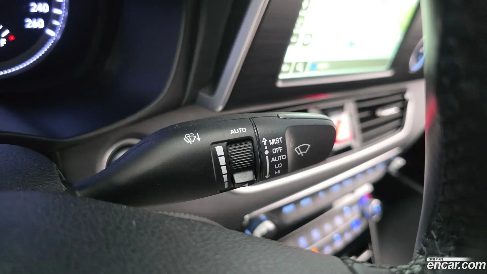 Grandeur Hyundai 2017.3-OPTION-018
