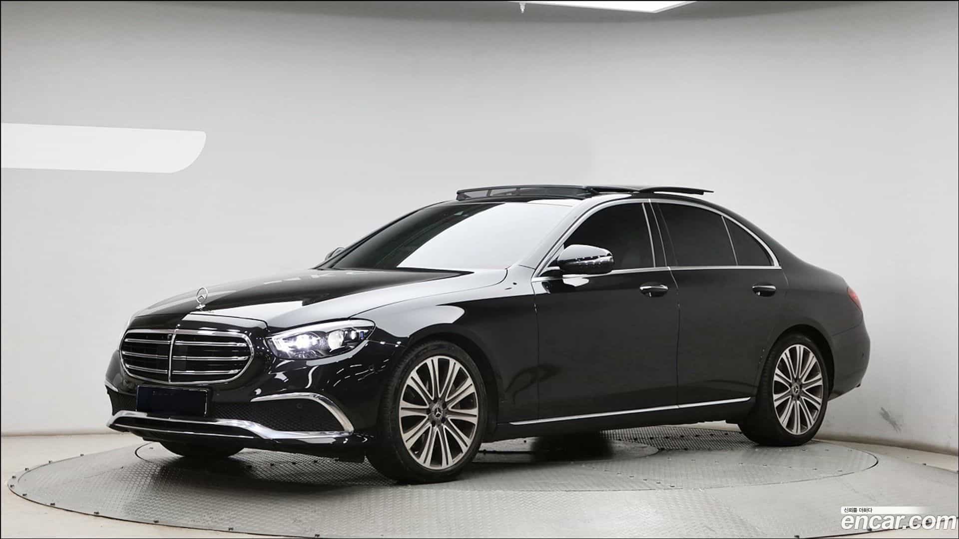 E-Class Mercedes-Benz 2021.2-OUTER-001