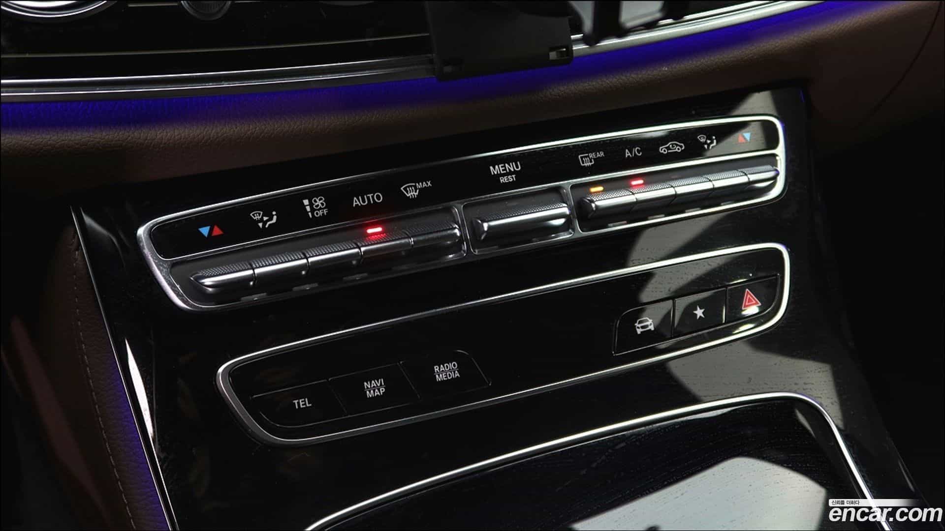 E-Class Mercedes-Benz 2021.2-OPTION-021