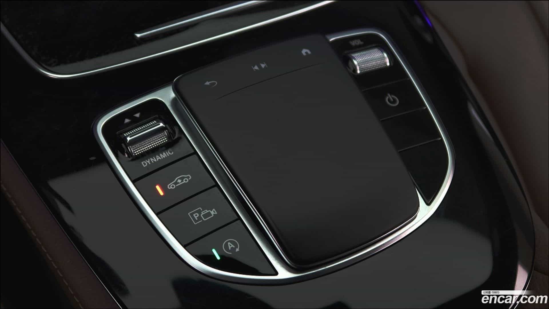 E-Class Mercedes-Benz 2021.2-OPTION-022