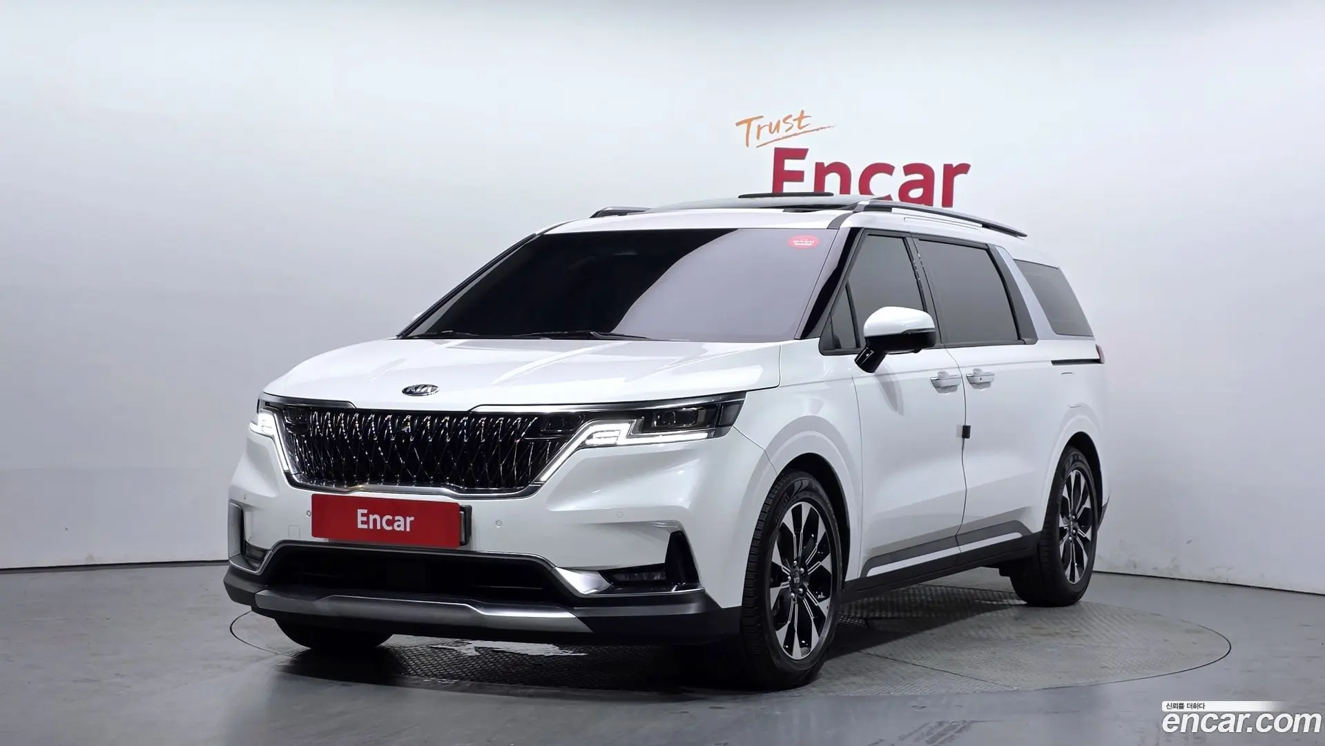 Main__Slider__Photo:Canival Kia 2021.0-0