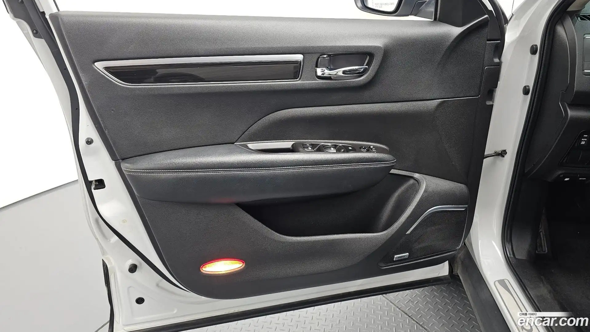 QM6 Renault Korea 2016.8-INNER-034