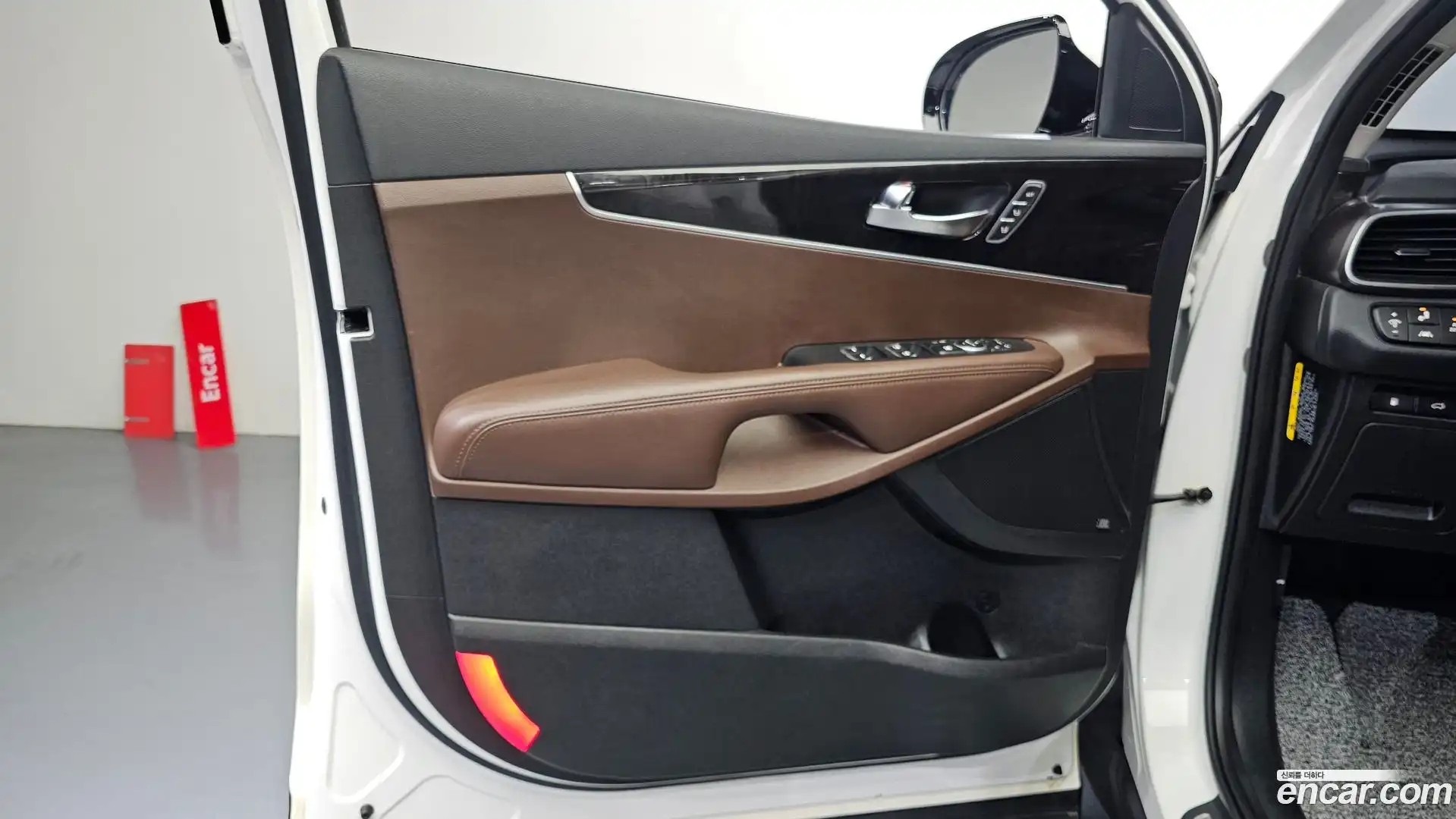 Sorento Kia 2015.8-INNER-034