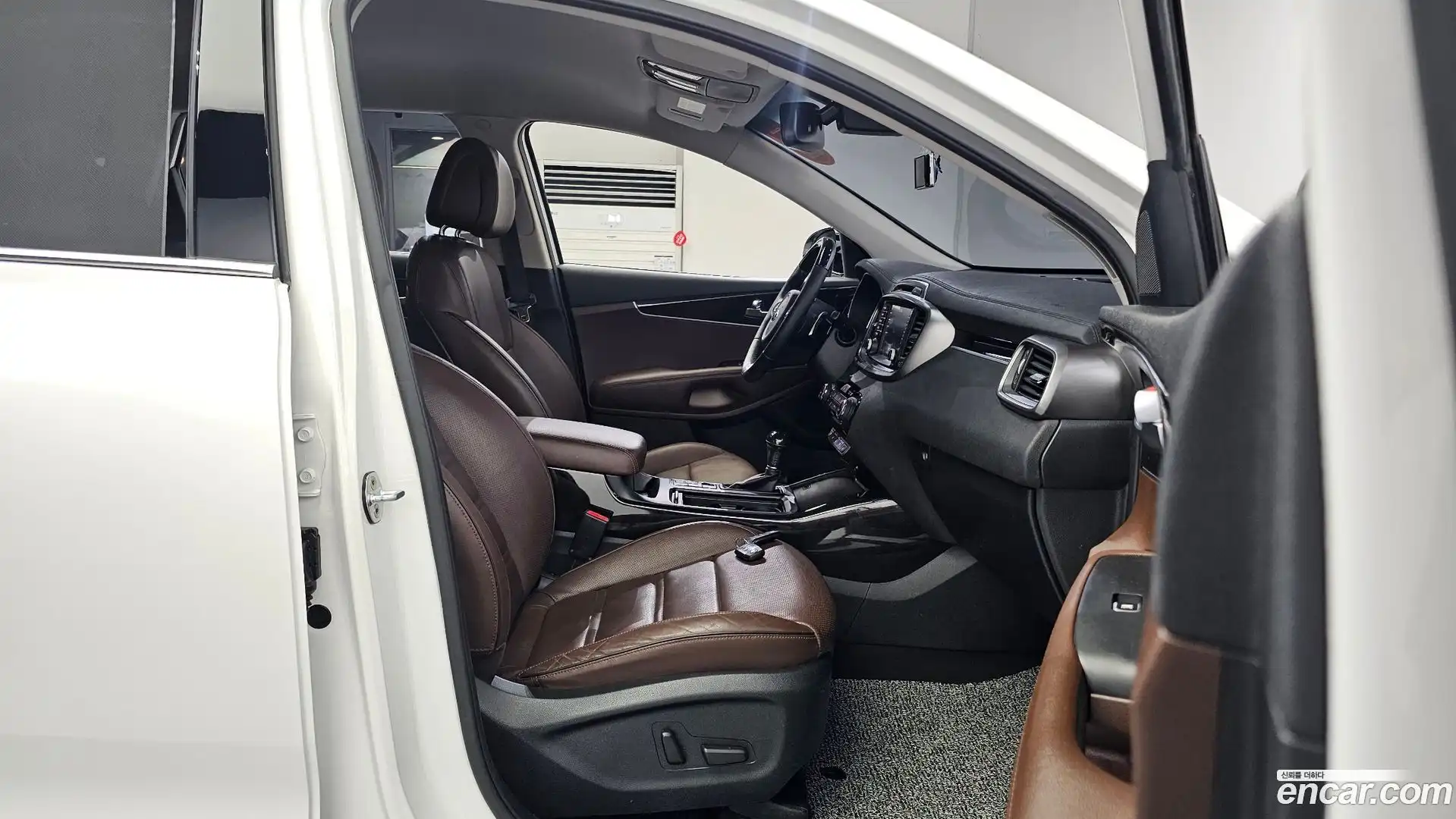 Sorento Kia 2015.8-INNER-036