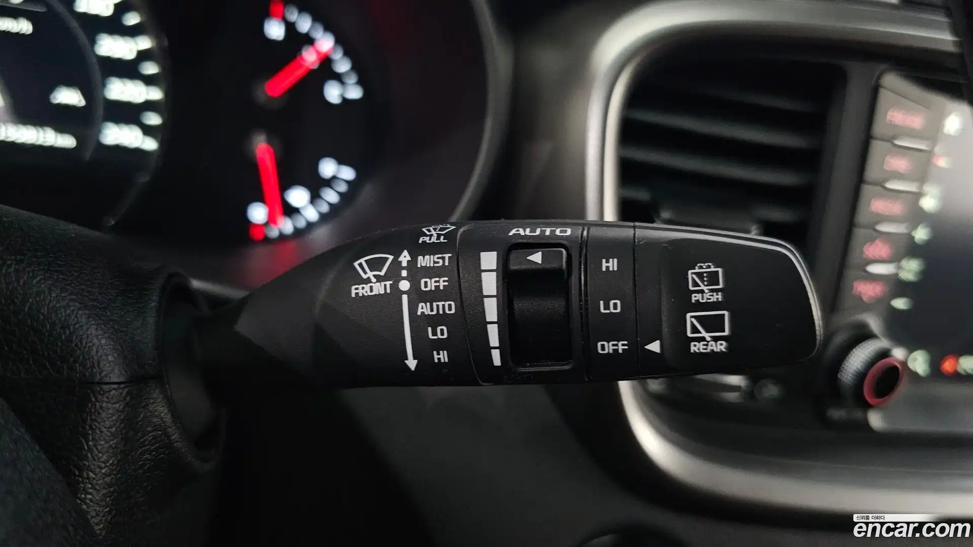 Sorento Kia 2015.8-OPTION-040