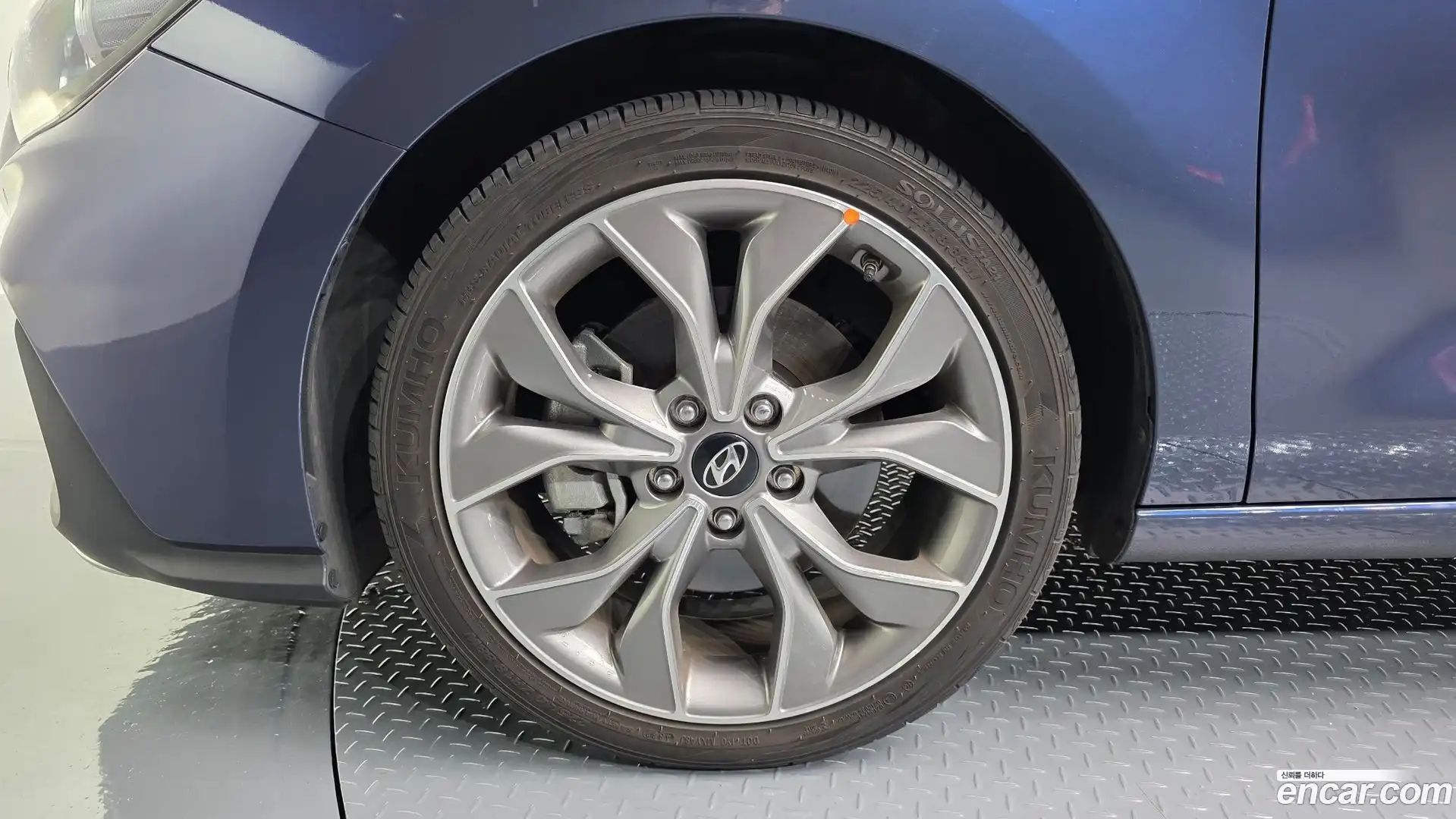 i30 Hyundai 2018.10-OUTER-005
