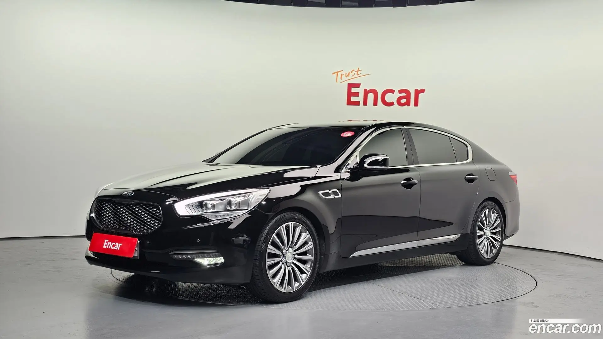 Main__Slider__Photo:K9 Kia 2016.10-0