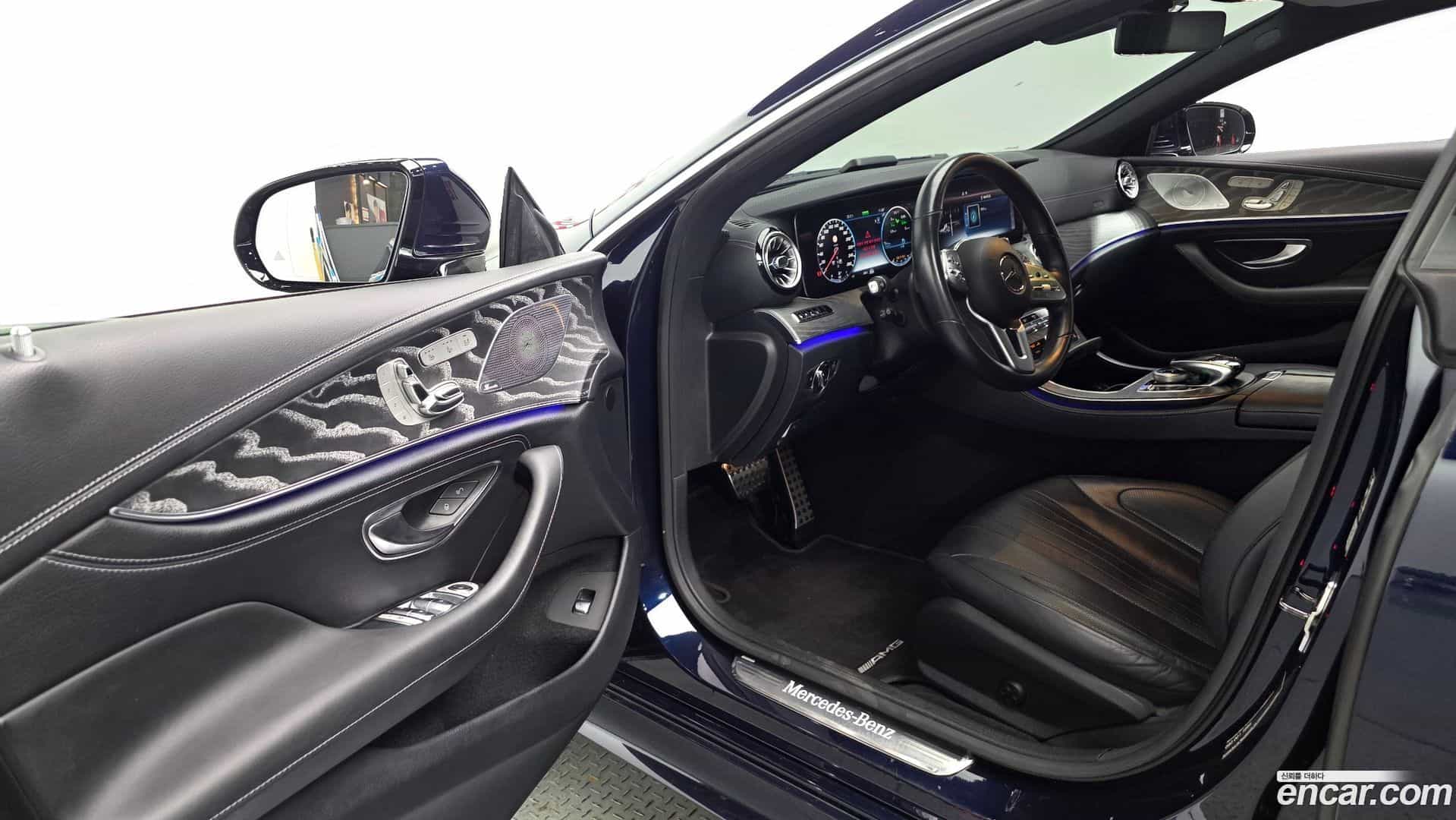 CLS-Class Mercedes-Benz 2020.6-INNER-010
