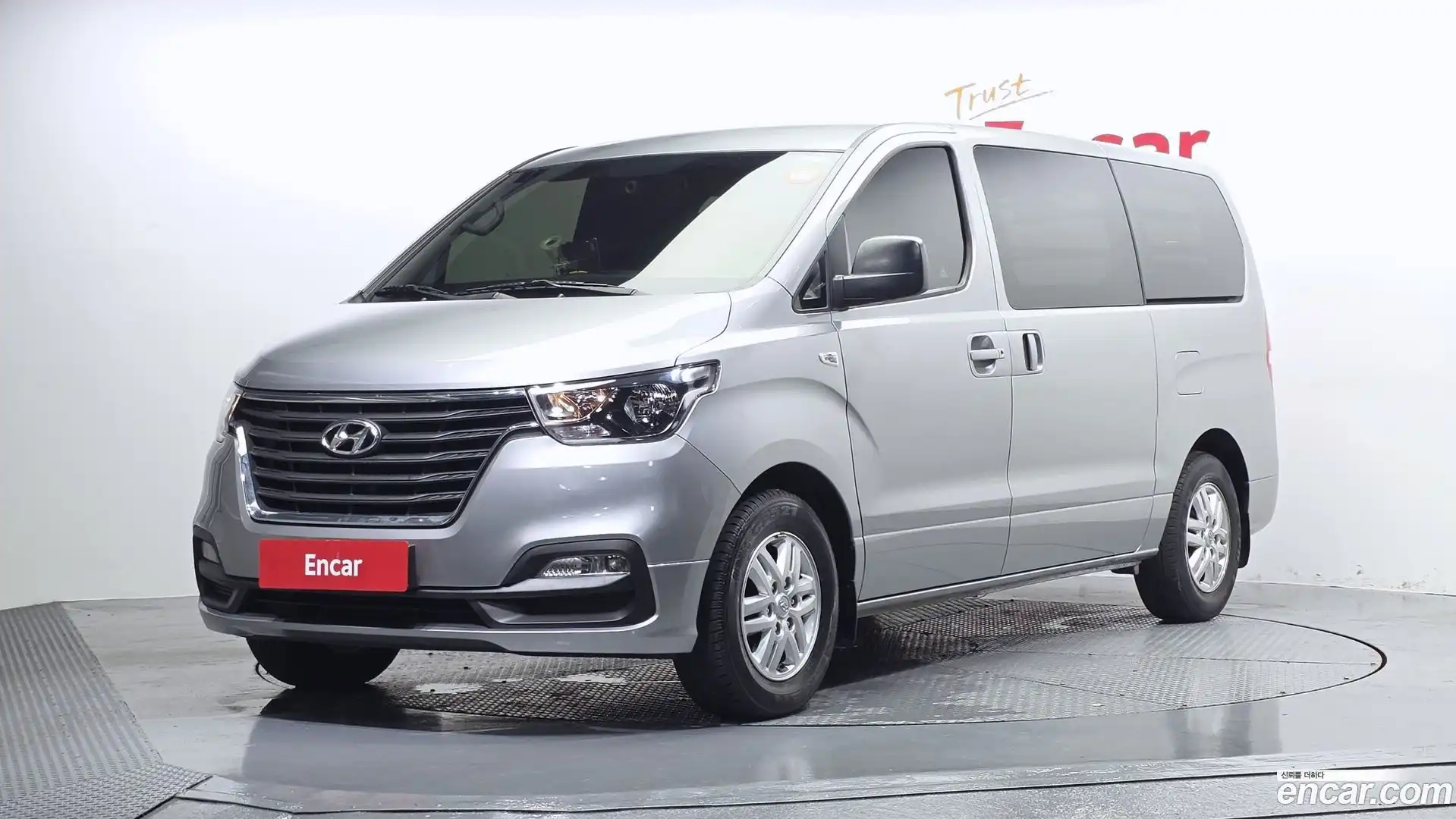 Starex Hyundai 2020.11-OUTER-001