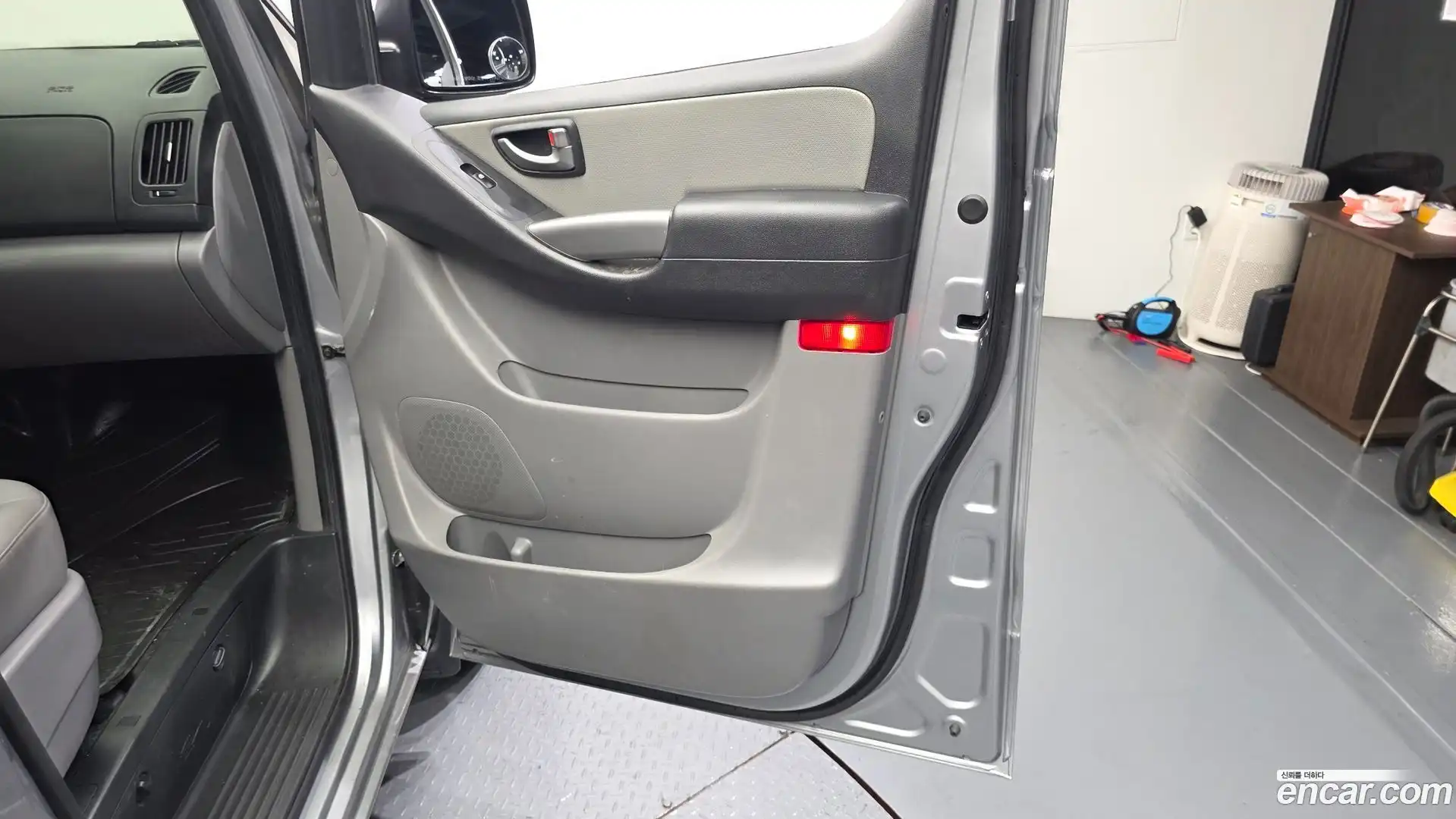 Starex Hyundai 2020.11-INNER-035