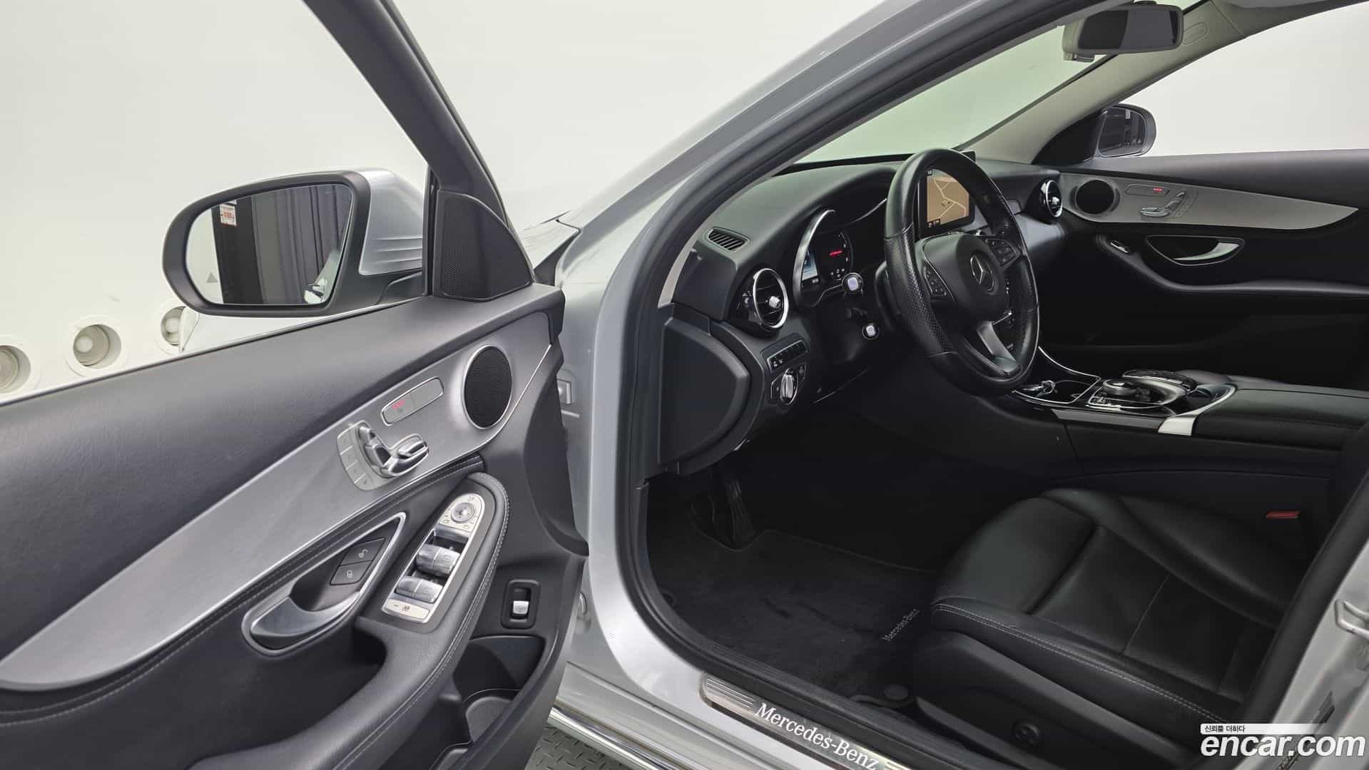 C-Class Mercedes-Benz 2015.2-OPTION-016