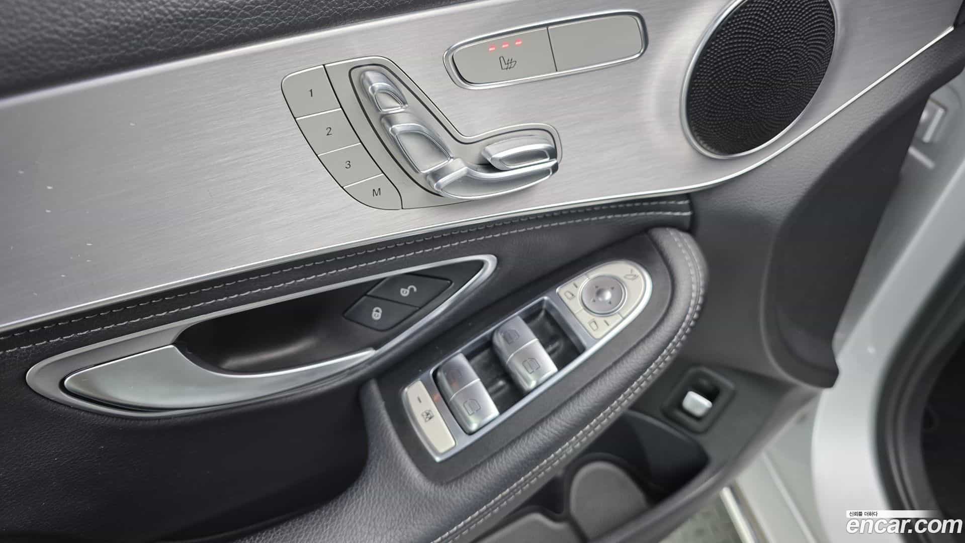 C-Class Mercedes-Benz 2015.2-OPTION-017