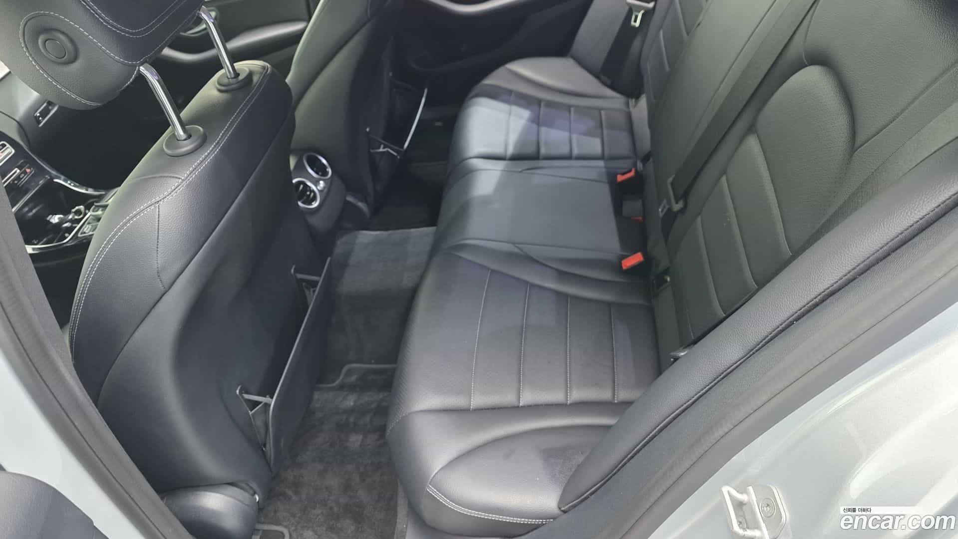 C-Class Mercedes-Benz 2015.2-OPTION-023