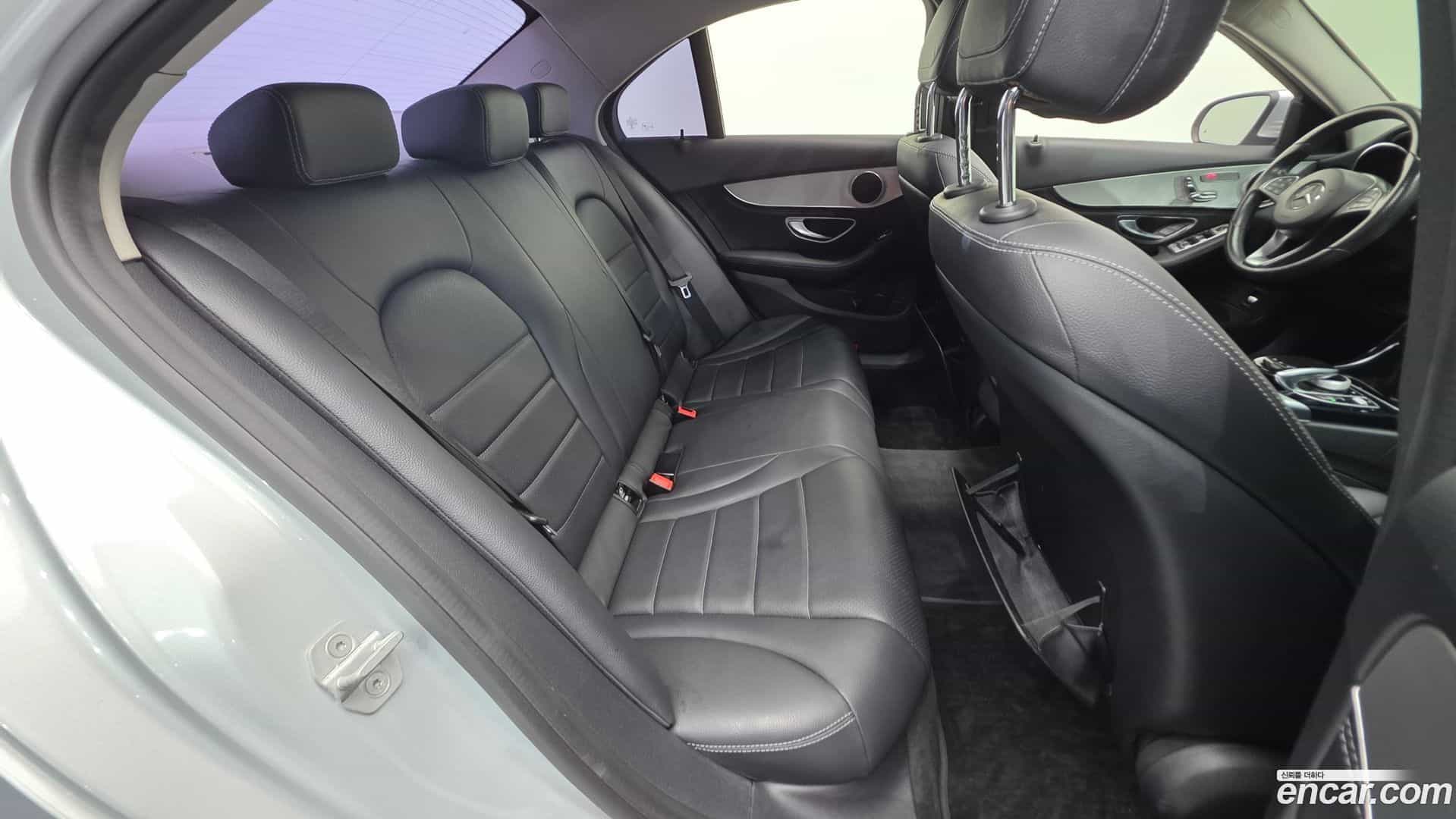 C-Class Mercedes-Benz 2015.2-OPTION-024