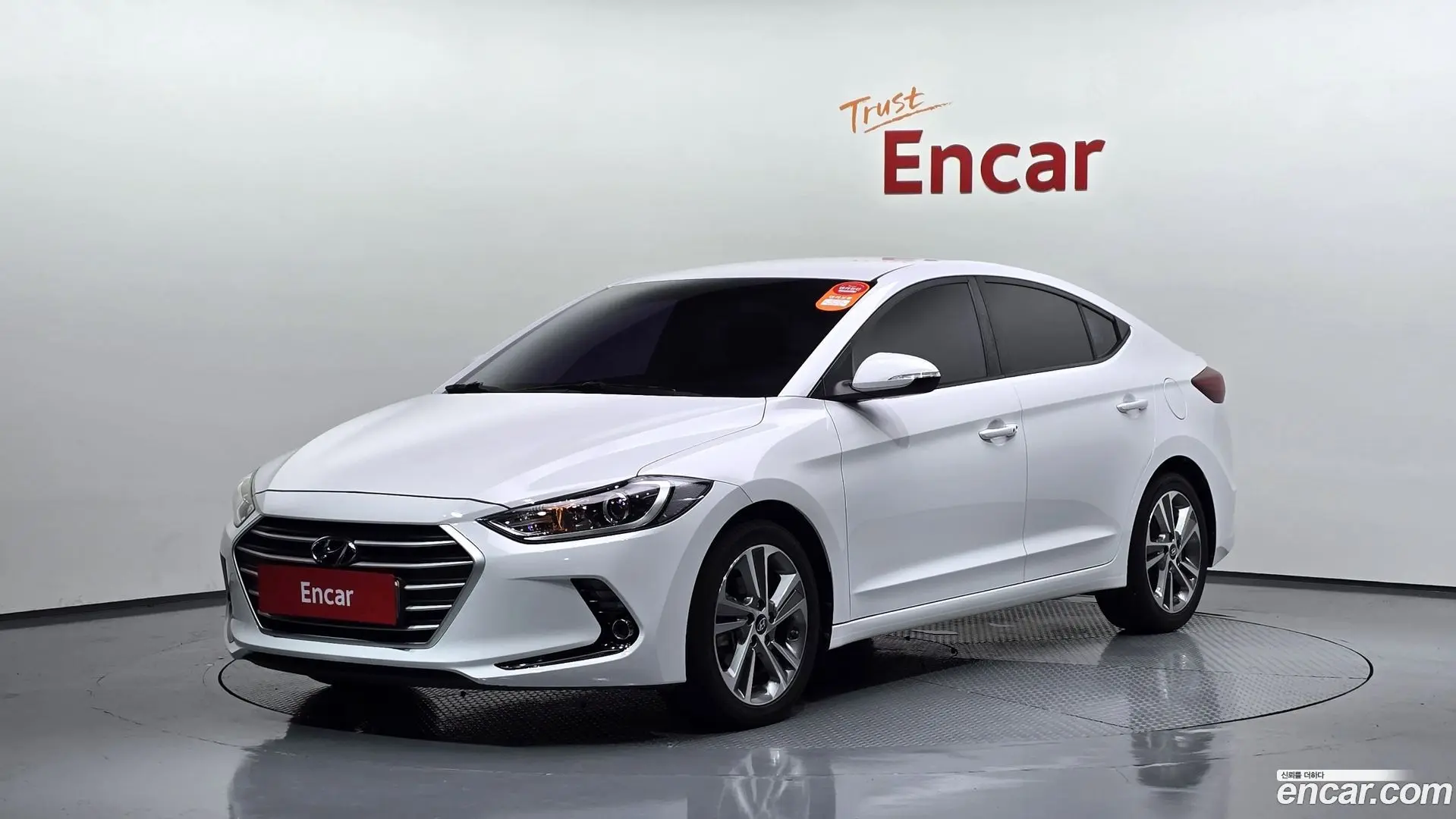 Main__Slider__Photo:AVANTE Hyundai 2017.8-0
