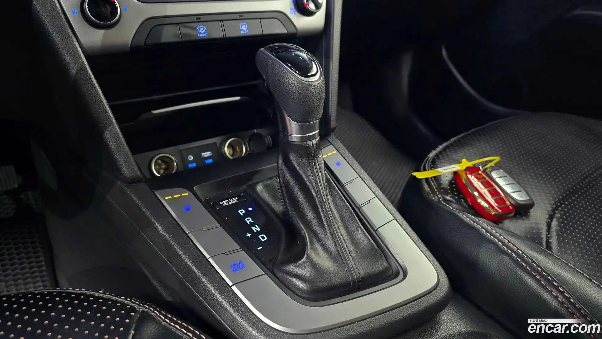 AVANTE Hyundai 2017.8-INNER-009