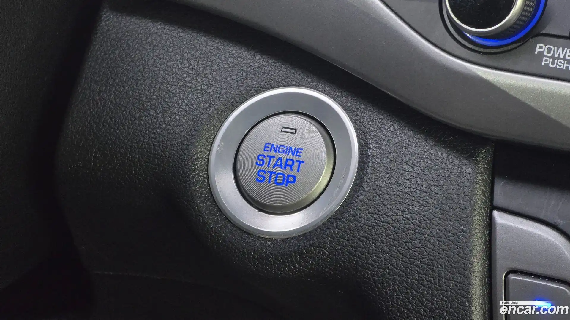 AVANTE Hyundai 2017.8-OPTION-023