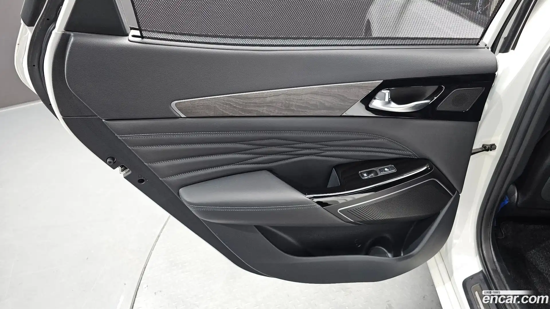 K7 Kia 2021.0-INNER-035