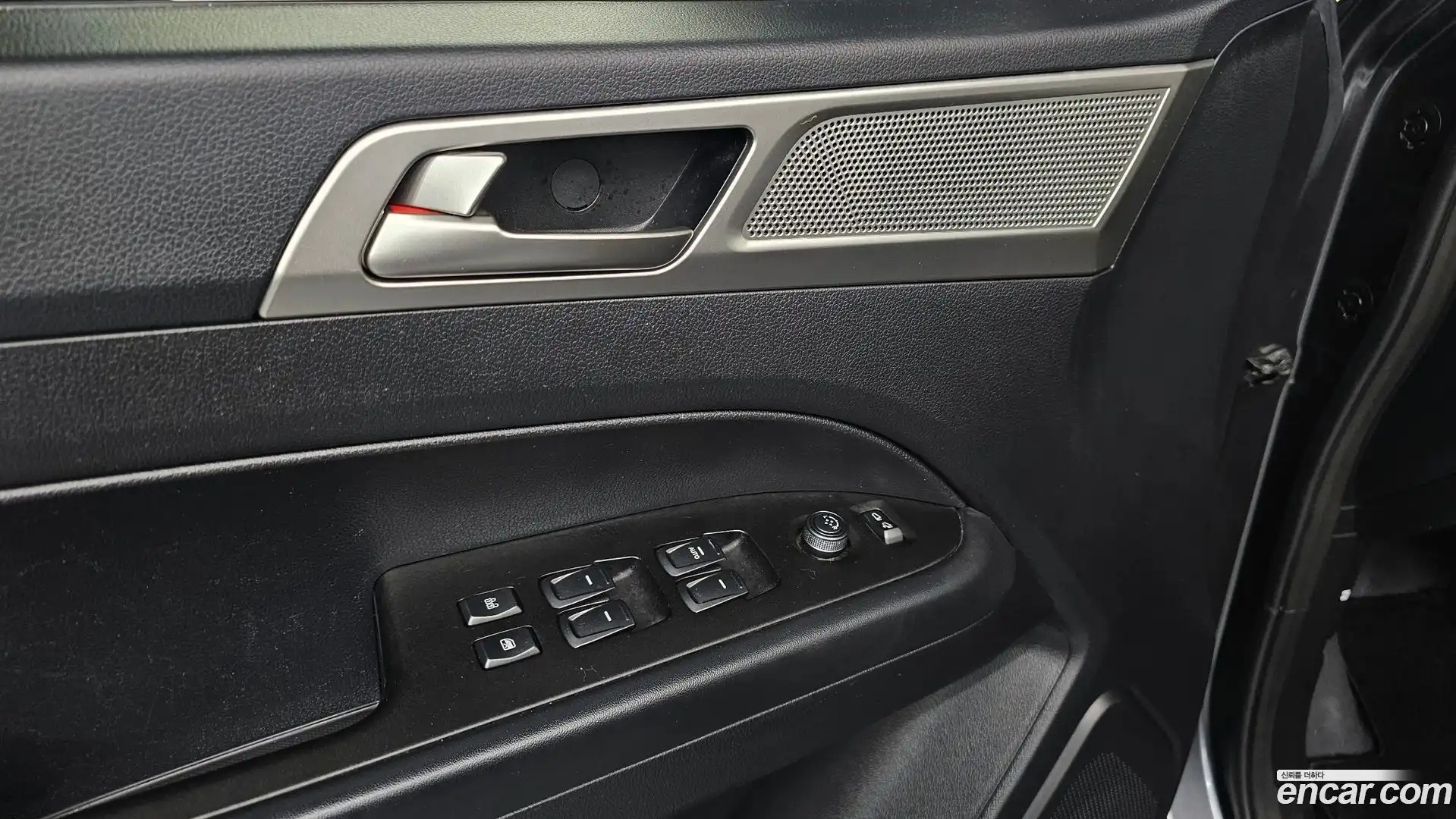 Rexton KG Mobility 2019.1-OPTION-017
