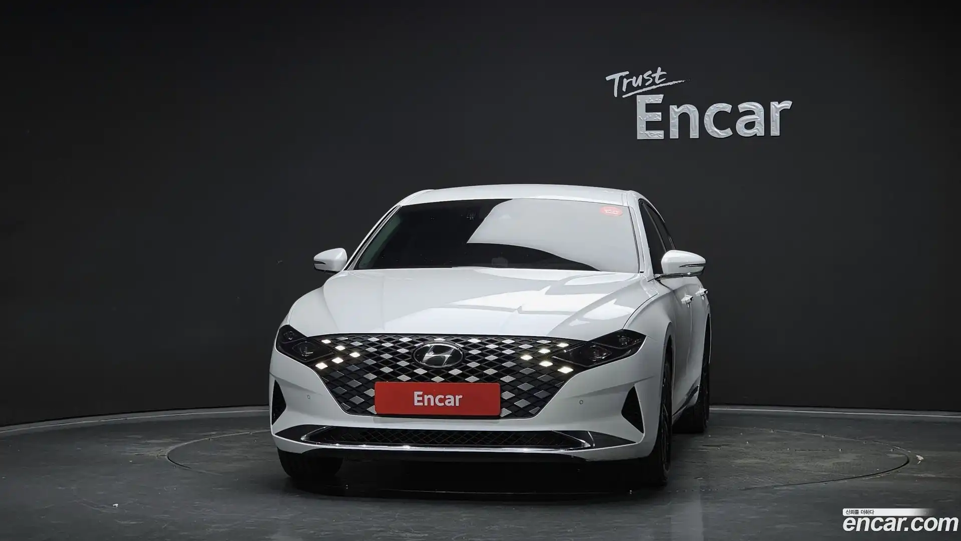 Grandeur Hyundai 2021.10-OUTER-003