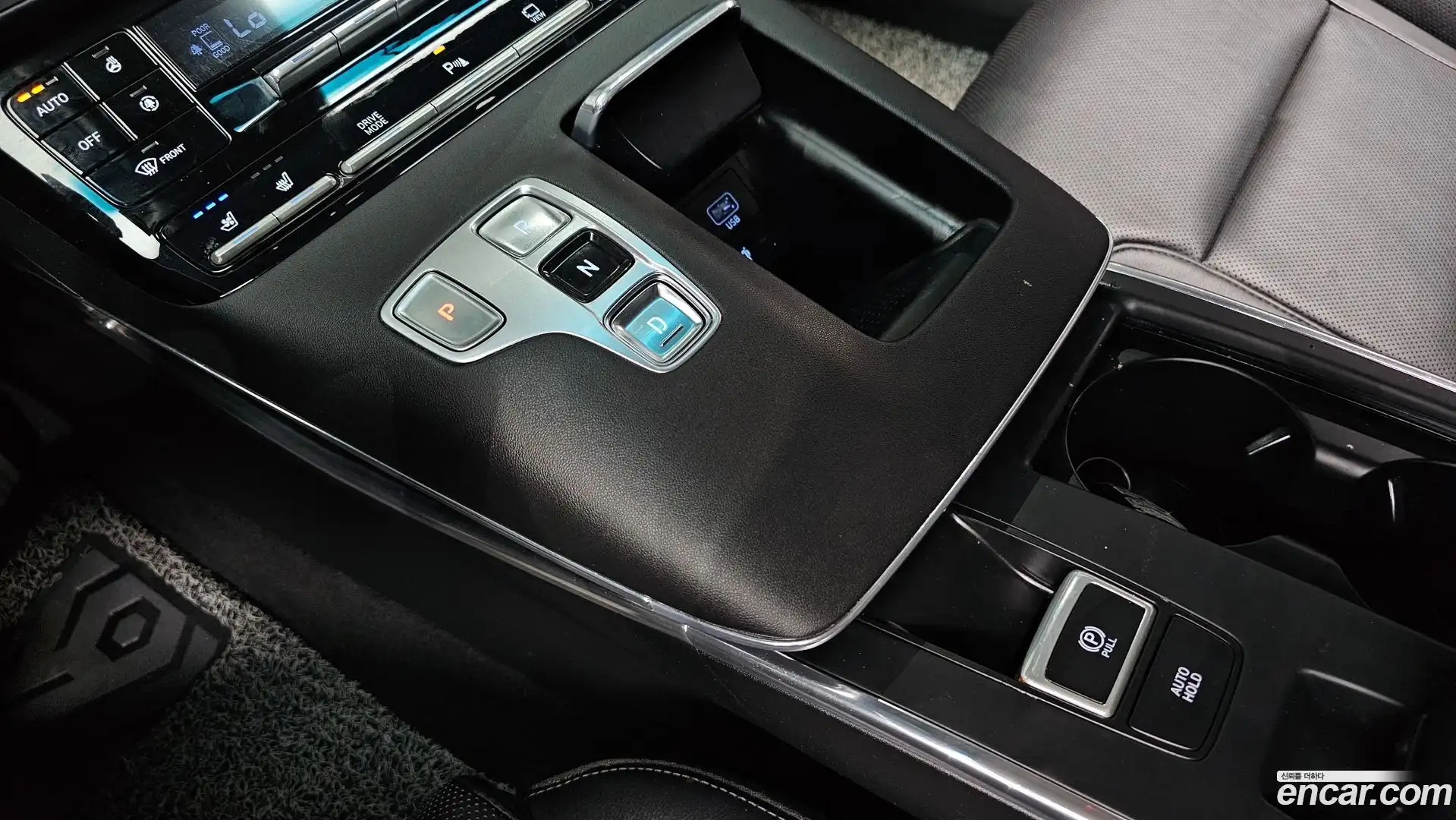 Grandeur Hyundai 2021.10-INNER-009