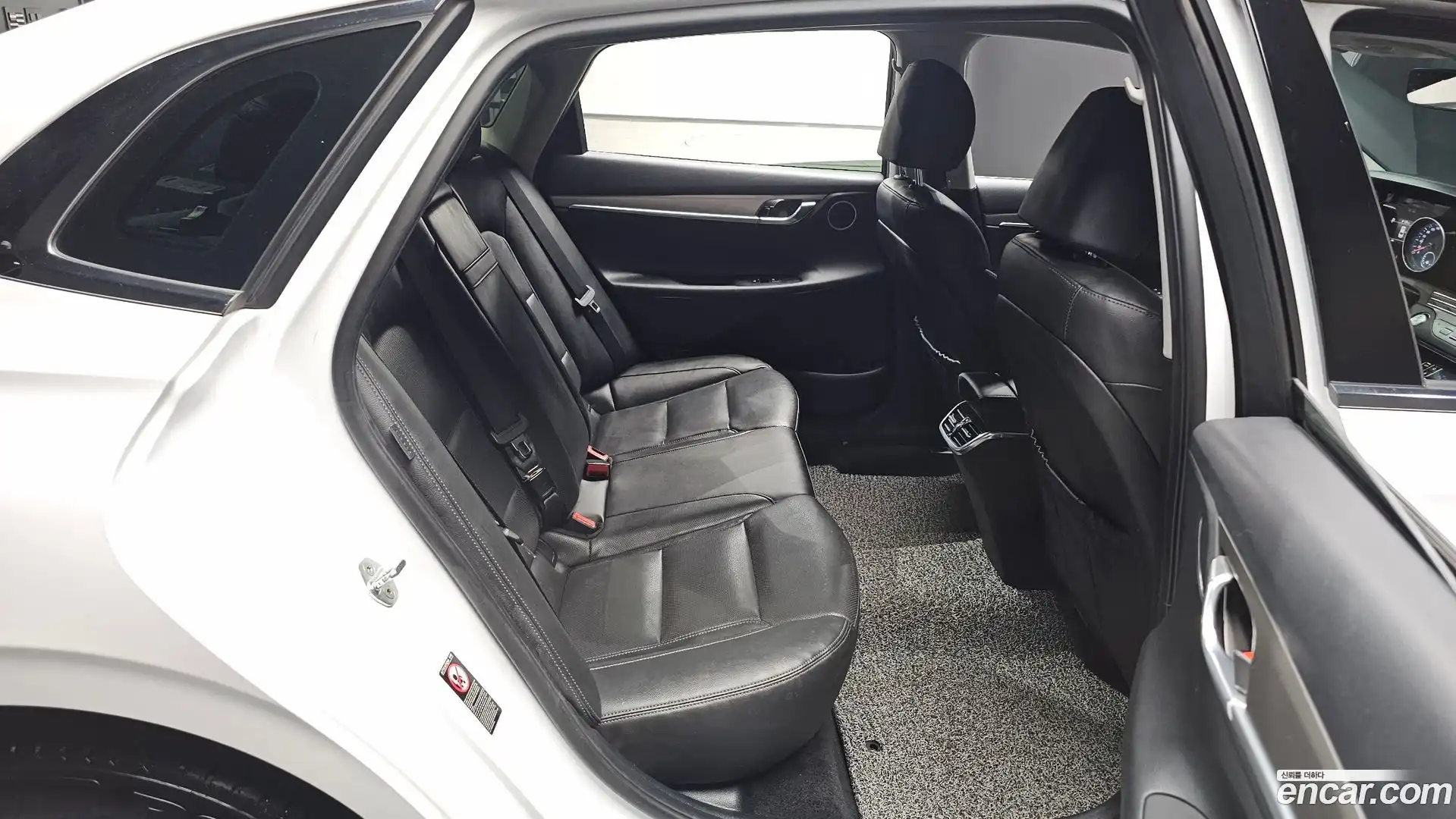 Grandeur Hyundai 2021.10-OPTION-015