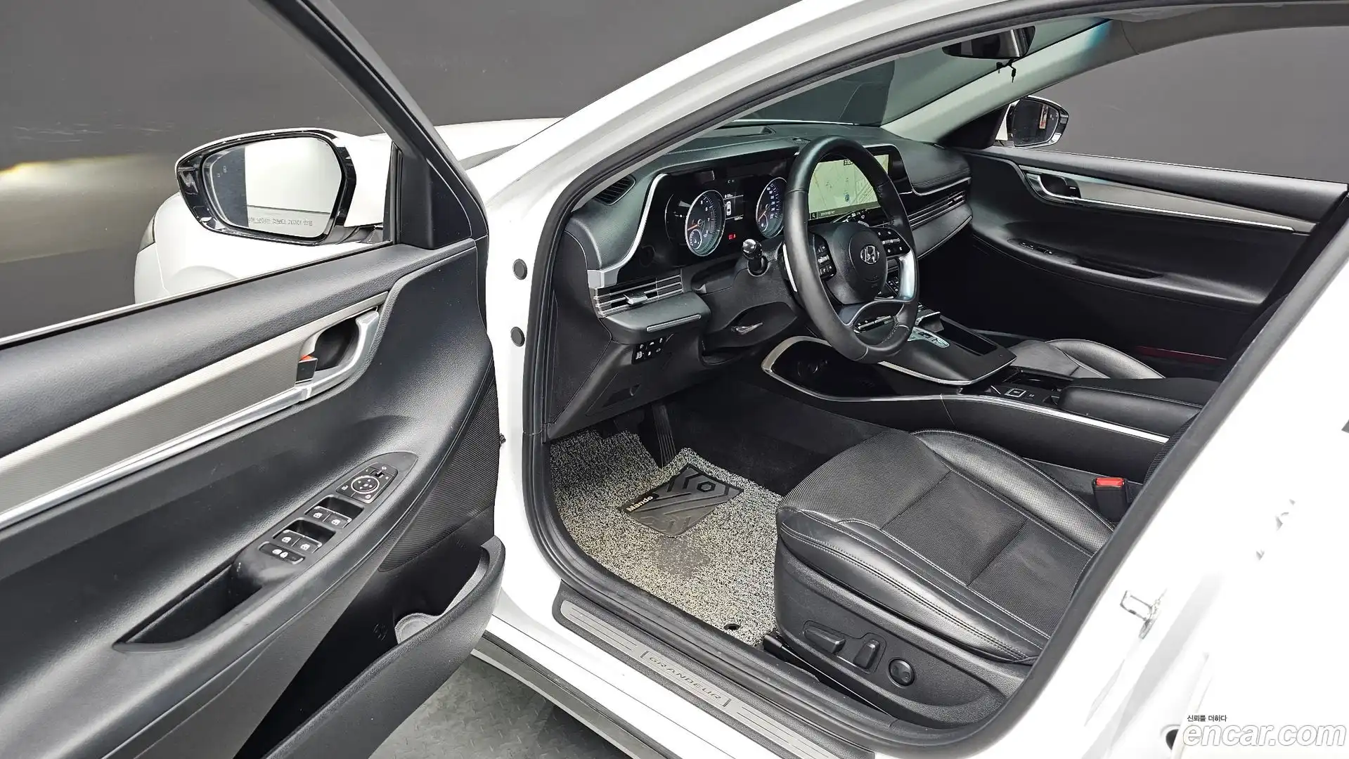 Grandeur Hyundai 2021.10-OPTION-016