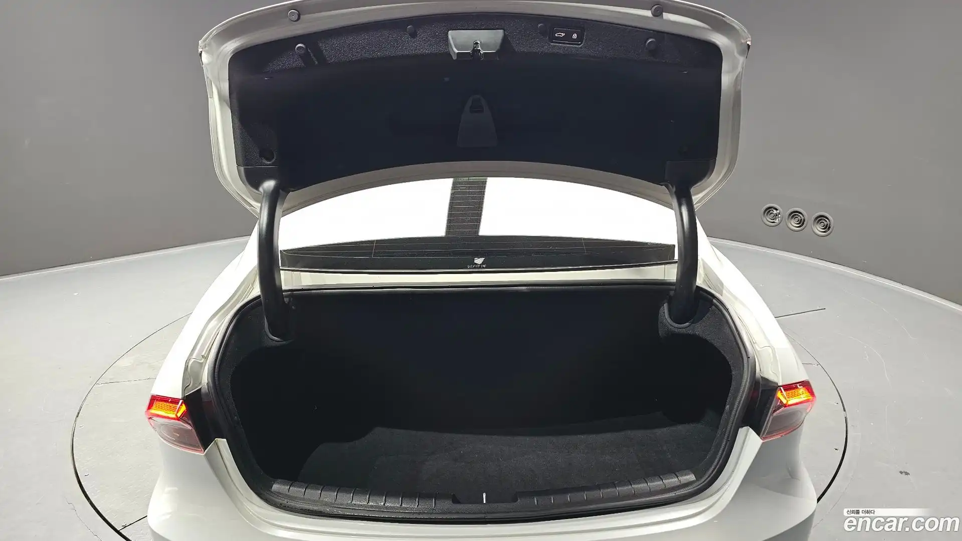 Grandeur Hyundai 2021.10-OPTION-024