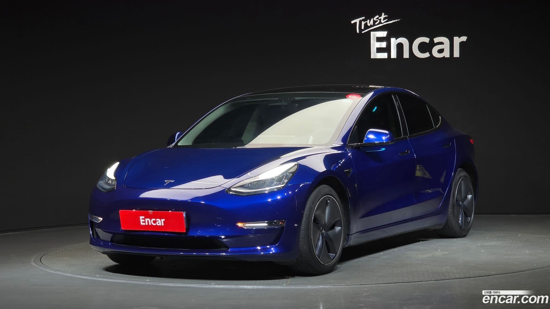 Main__Slider__Photo:Model 3 Tesla 2020.6-0