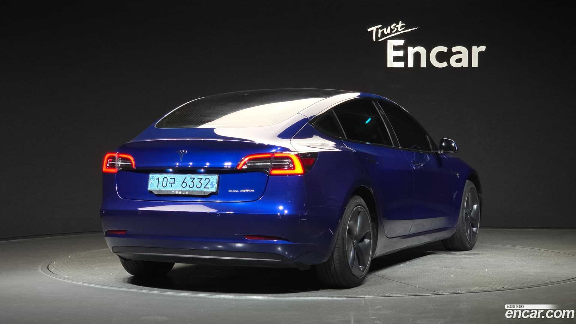 Model 3 Tesla 2020.6-OUTER-002