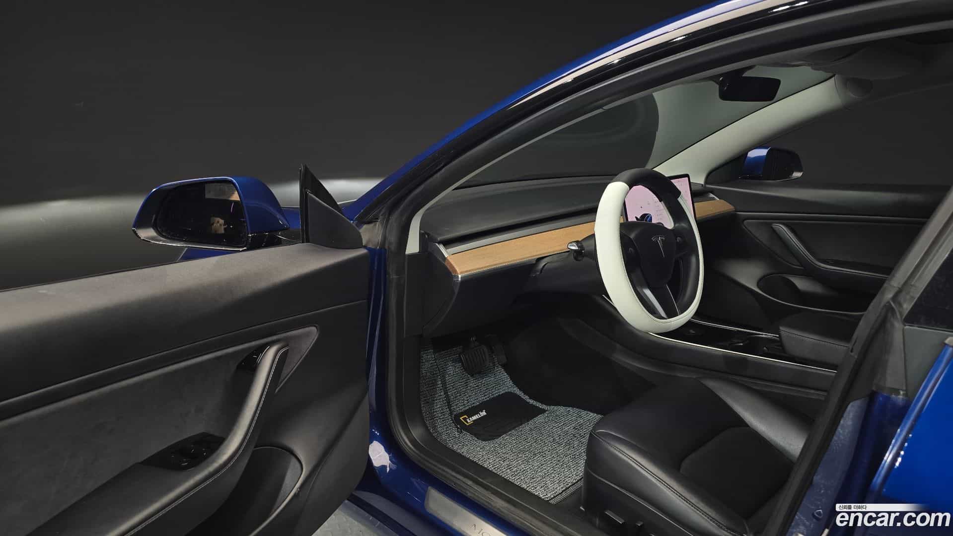 Model 3 Tesla 2020.6-INNER-010
